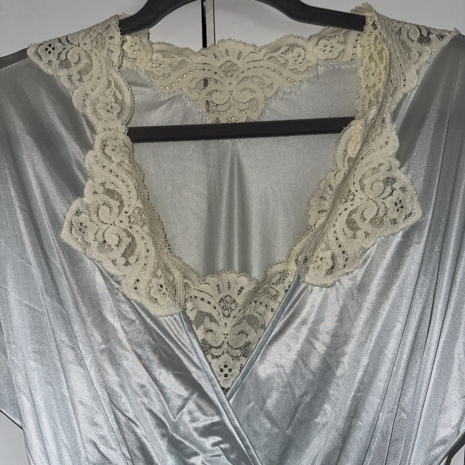 Vintage Miss Elaine Long Lt Blue Nightgown Peignoir Robe Set Petite Union USA