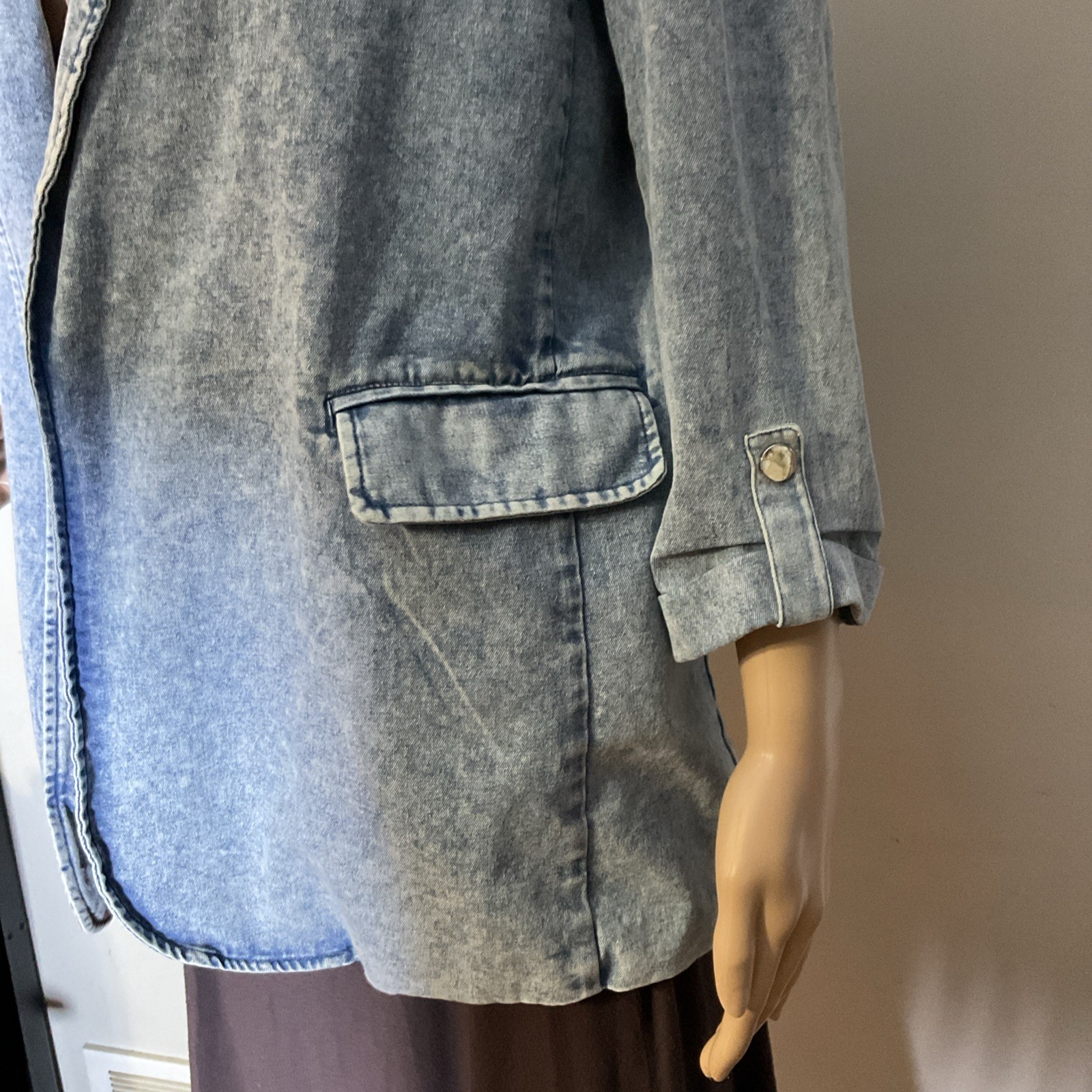 Entro Stretch Denim Stonewashed Blazer Size S Fitted Retro. 80s Fashion.