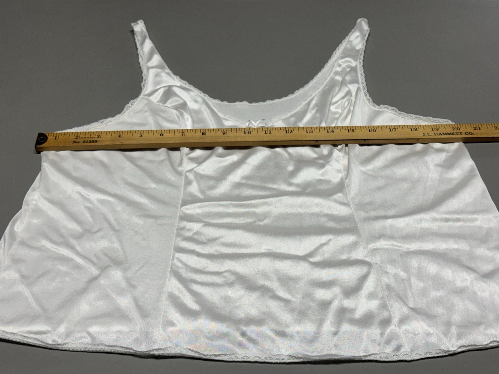 Vtg VASSARETTE SILKY OFF WHITE nylon camisole Cami Fairy Whimsical 17-109 Sz XL
