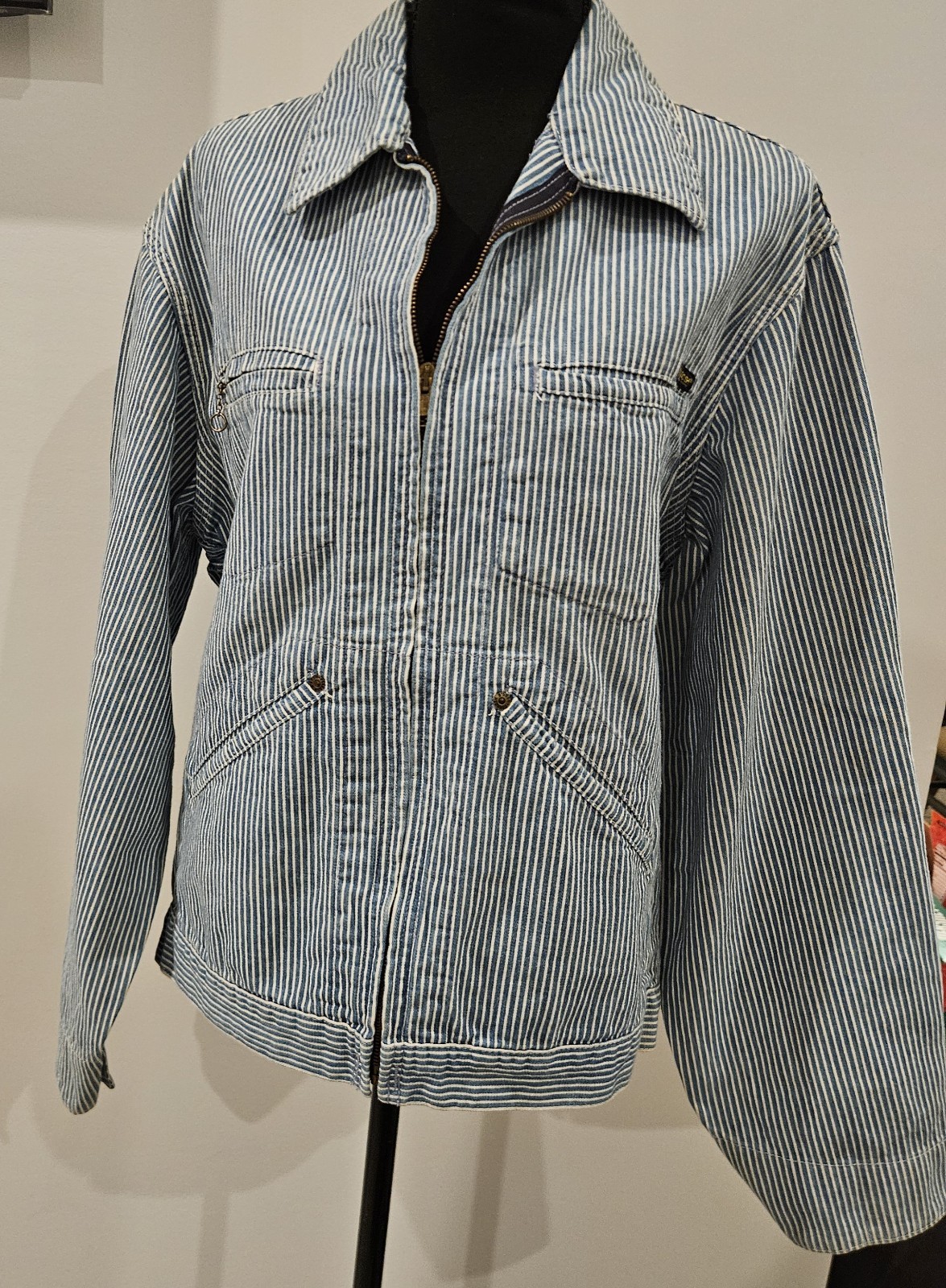 RARE VTG 70s OshKosh B&rsquo;Gosh Union Made Hickory Stripe Railroad Denim Chore Coat