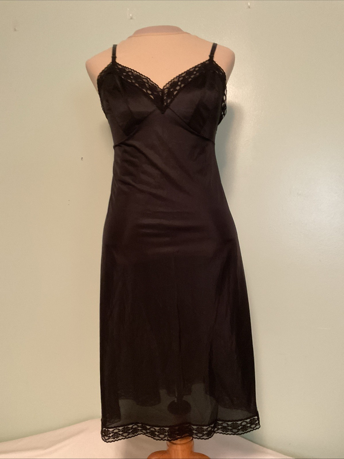 Vintage Vanity Fair Black Nylon Full Slip Size 38 10-103