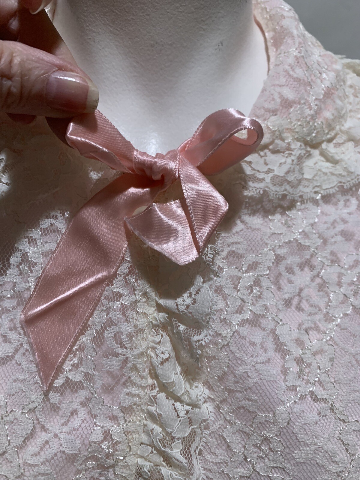 ❤️Vintage Bed Jacket M Pink Nylon Chiffon & Creamy Lace Mid Century 50s