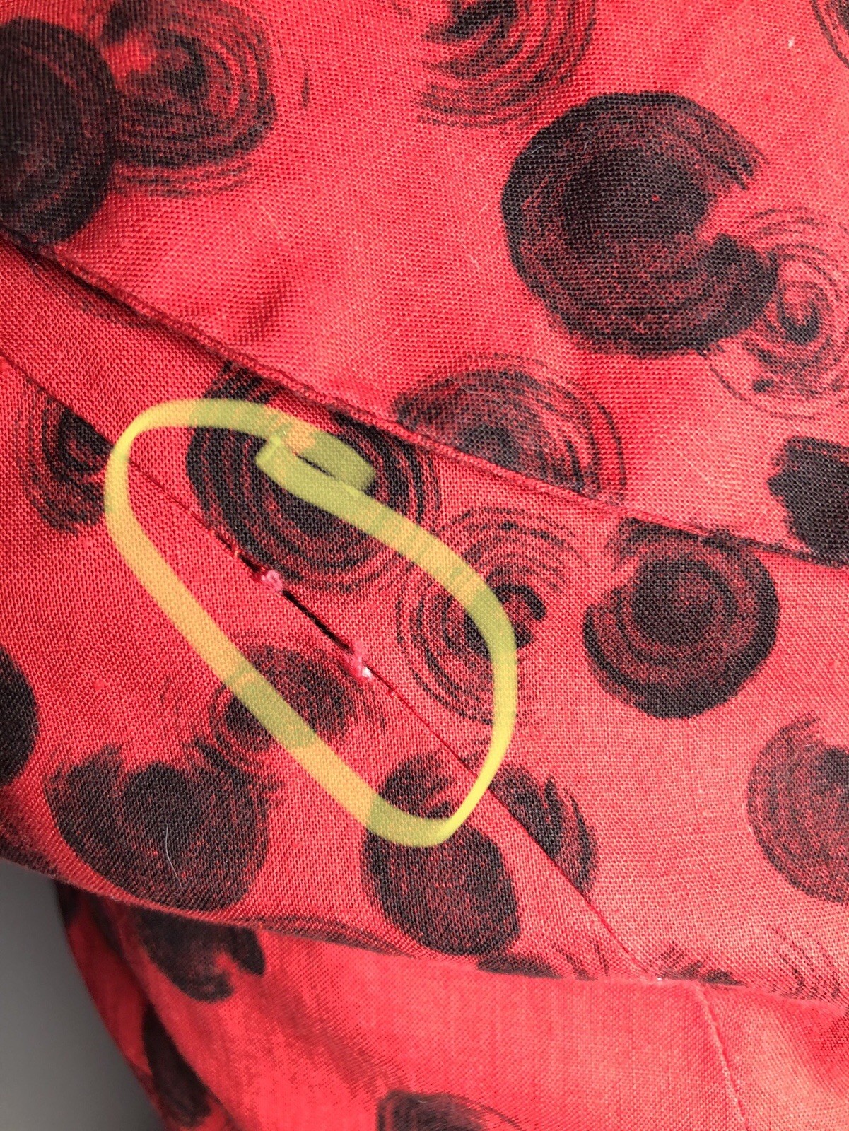 Vintage 1950s Red Black Abstract Polka Dot Wiggle Dress Pencil Skirt 33-26-34