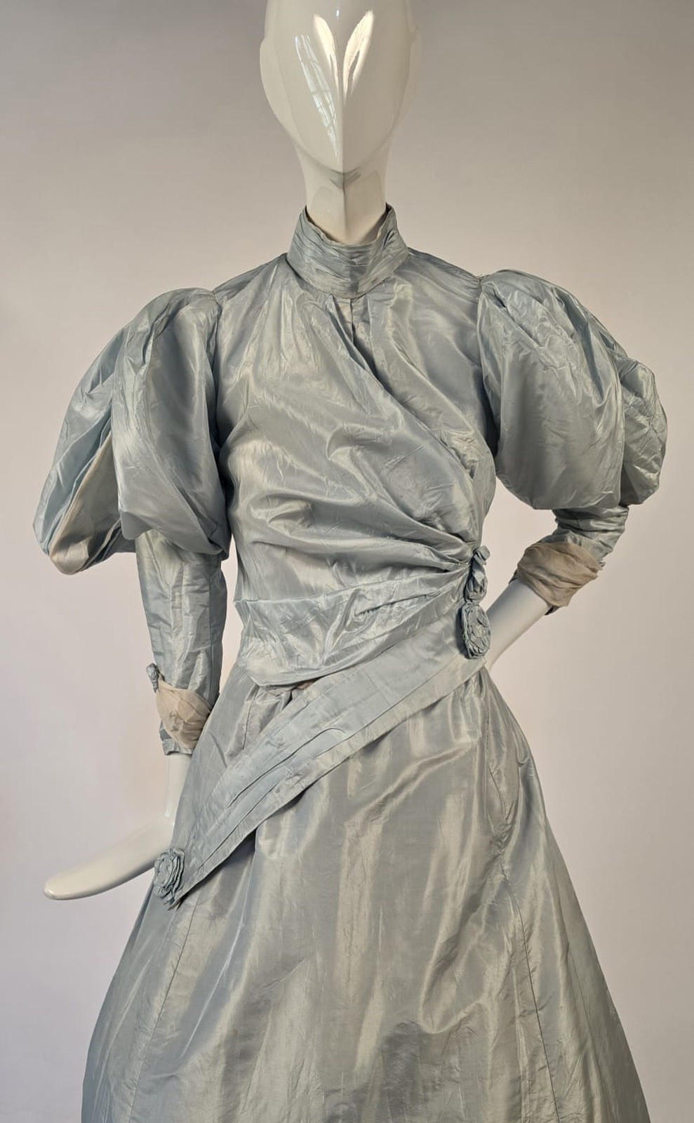 VICTORIAN 1890’S ROBIN’S EGG BLUE SILK TAFFETA BUSTLE DRESS W UNUSUAL SLIT PUFF