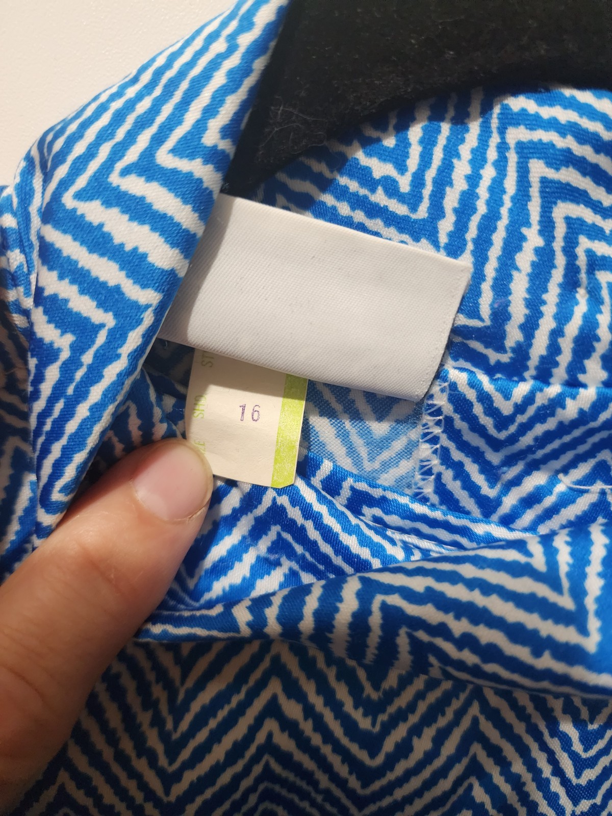 Vintage Russ Petites ILGWU Union Made Blue White Chevron Mock Neck Blouse L USA