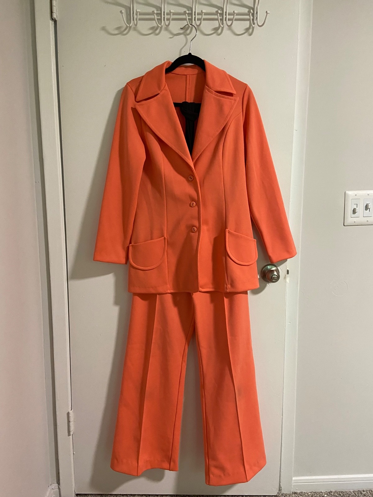 1970s Women’s Peach Pant Suit Set