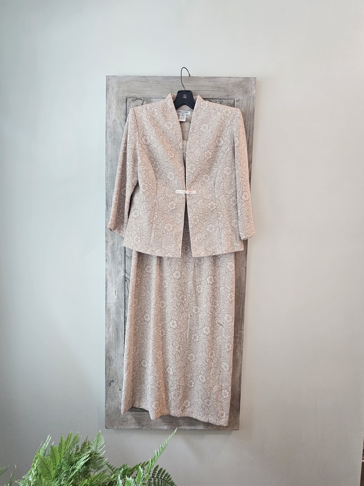 Vintage Miss Dorby Sheath Dress w/Matching Jacket Sz 10 Champagne Tan Jacquard