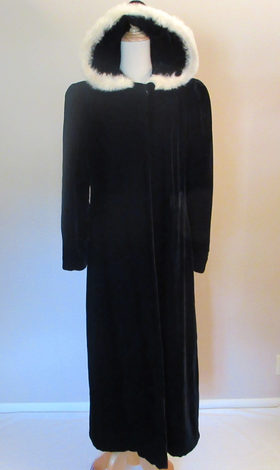 Vintage 1940s Black Velvet Hooded Long Coat w/Fur Trim Union Label
