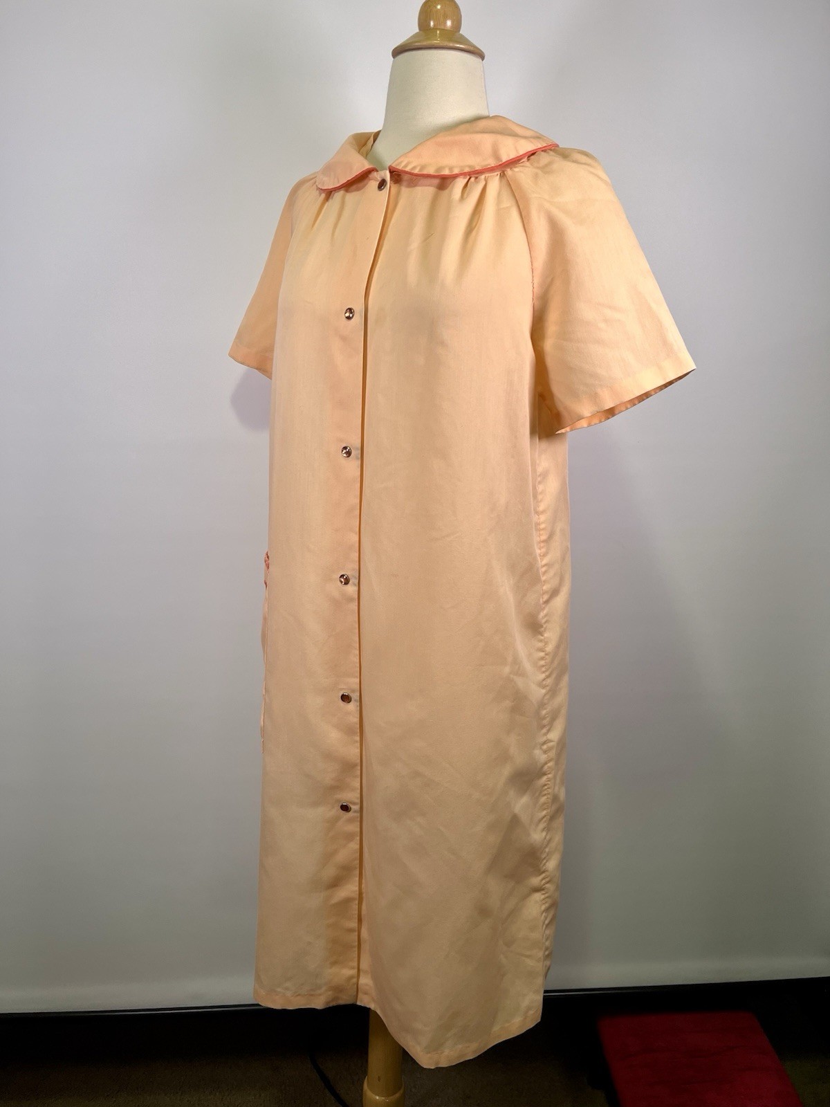 VTG 60s Peach Mid Century Snap Front House Dress Embroidered Housecoat Midi LRG