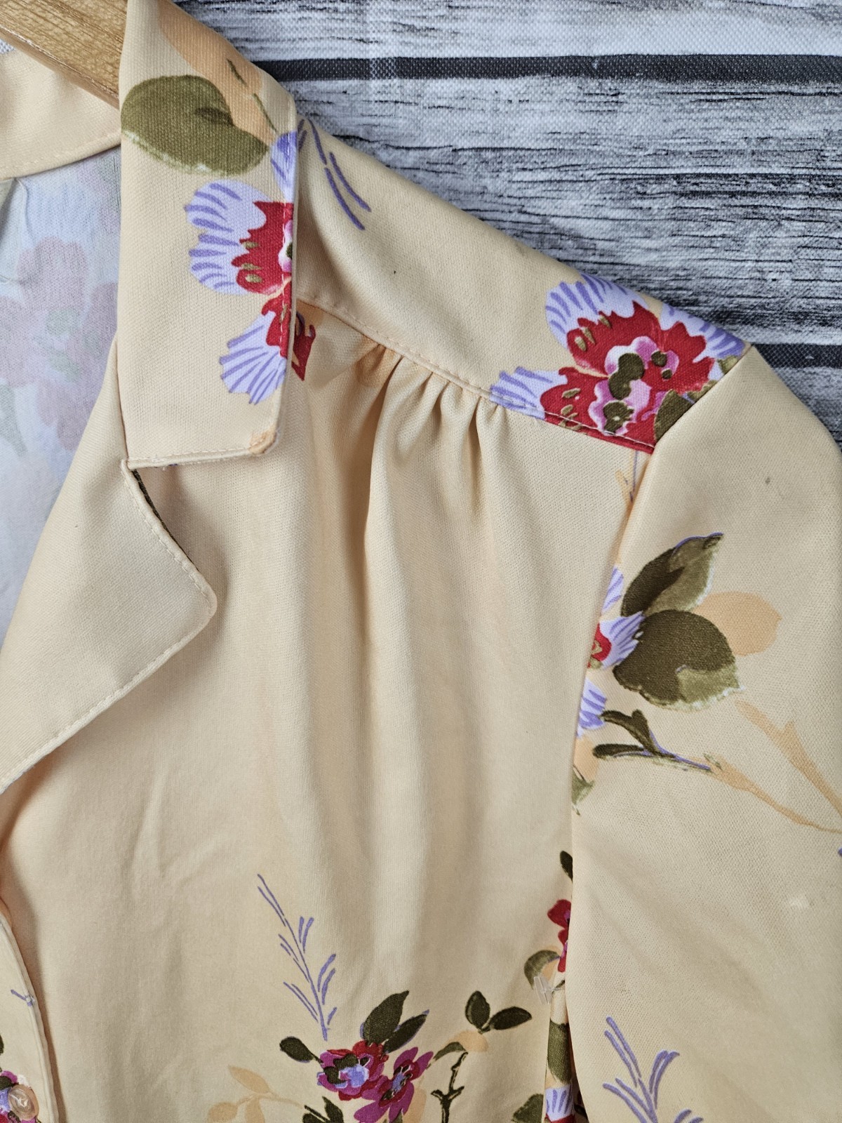 Vintage Sears The Fashion Place Women&rsquo;s Size 12 Yellow Floral Button-up Top