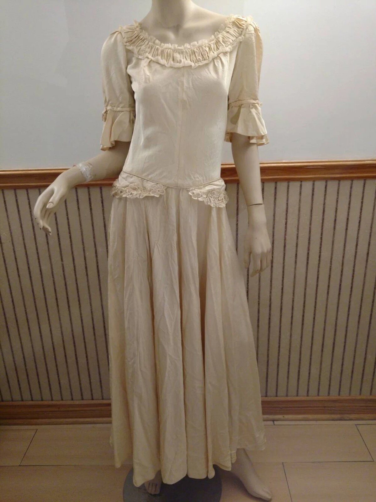 Vintage Faille Wedding Dress Full Skirt Cream Ivory Bridal Gown 34&Prime;B 27&Prime;W