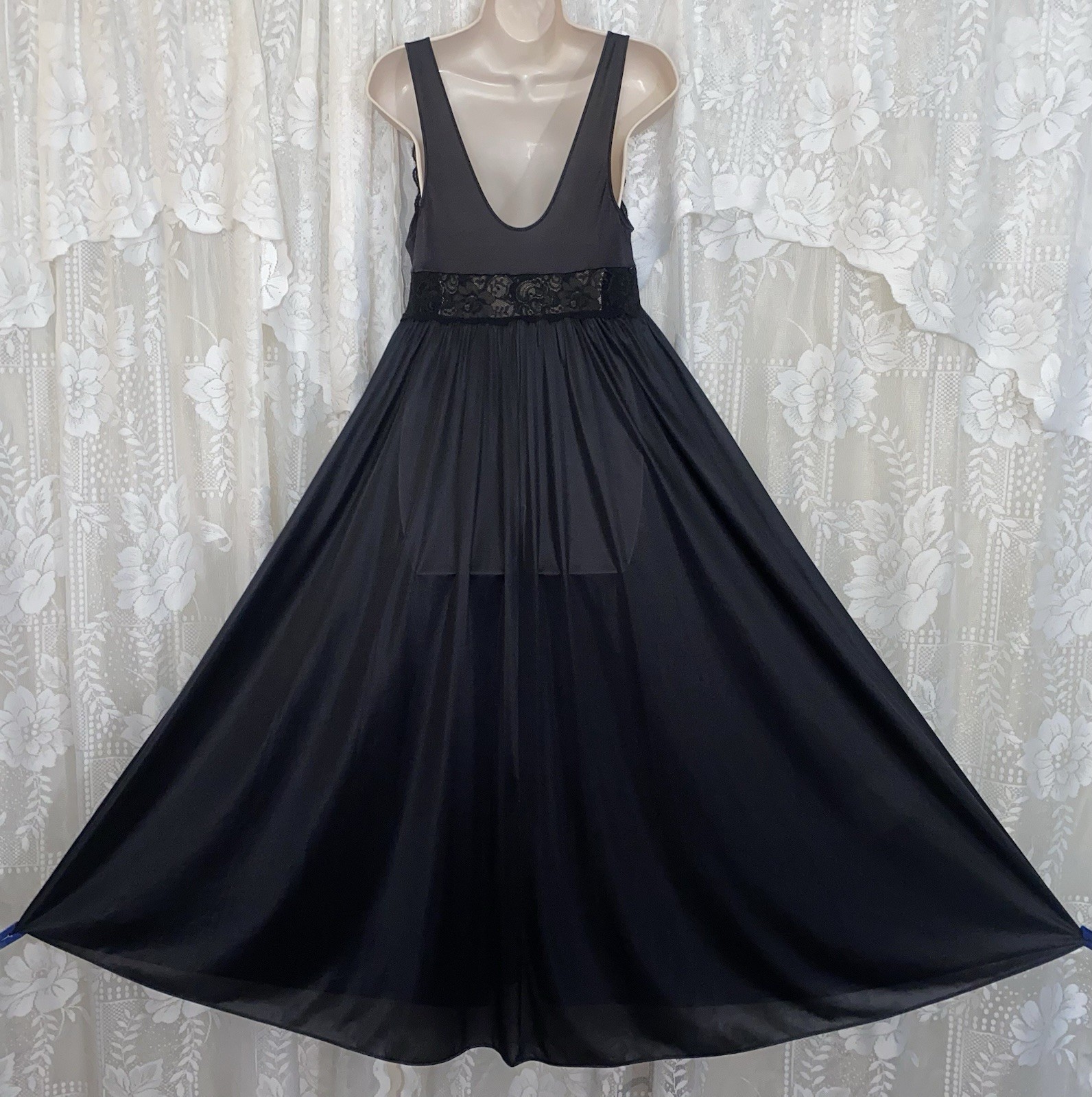 VTG NWT 1X Shadowline Black SILKY Nylon Peignoir Robe Nightgown Gown olga esque