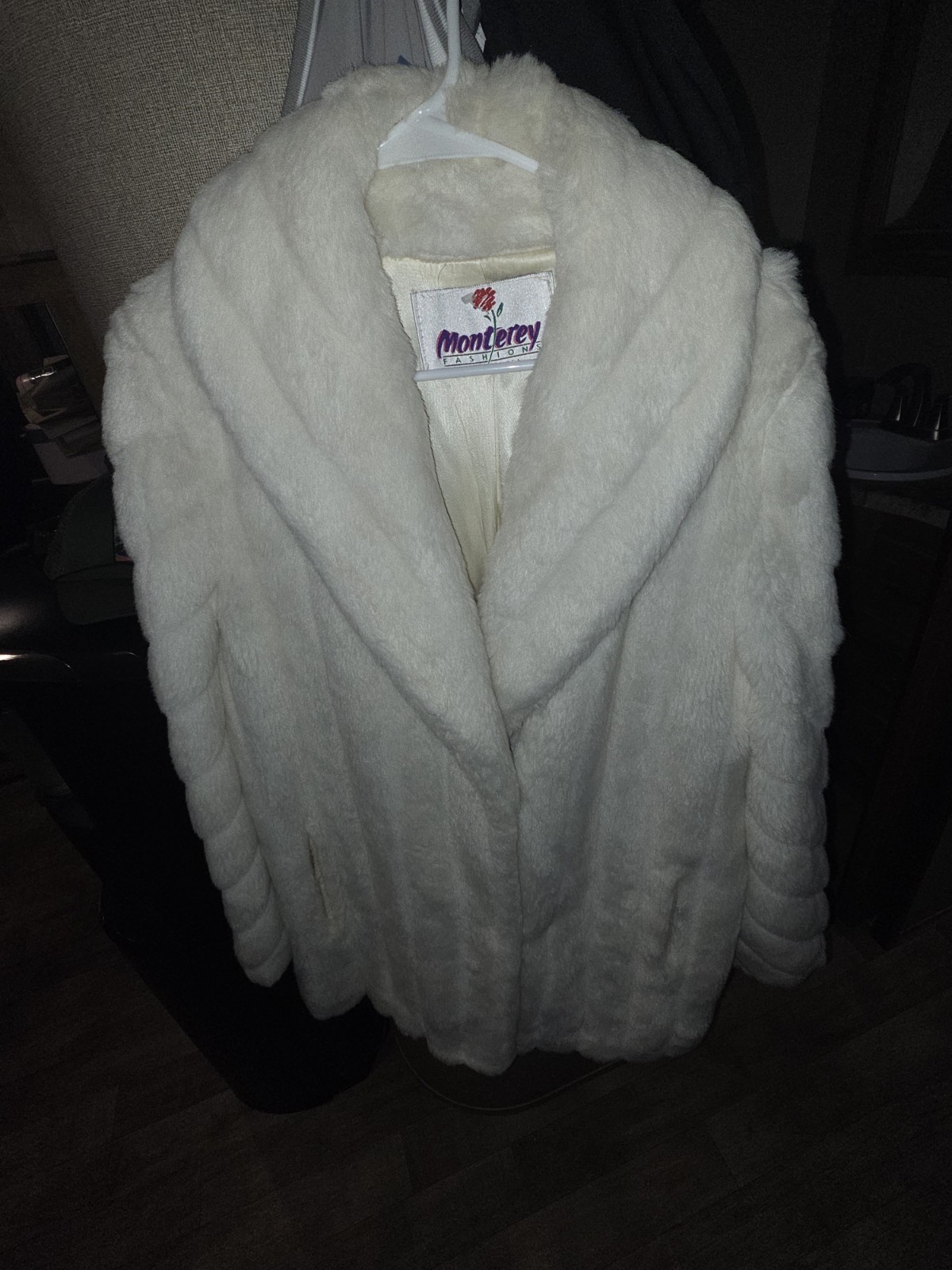 Monterey fashions vintage, 1980s faux fur coat,size 12, good condition.