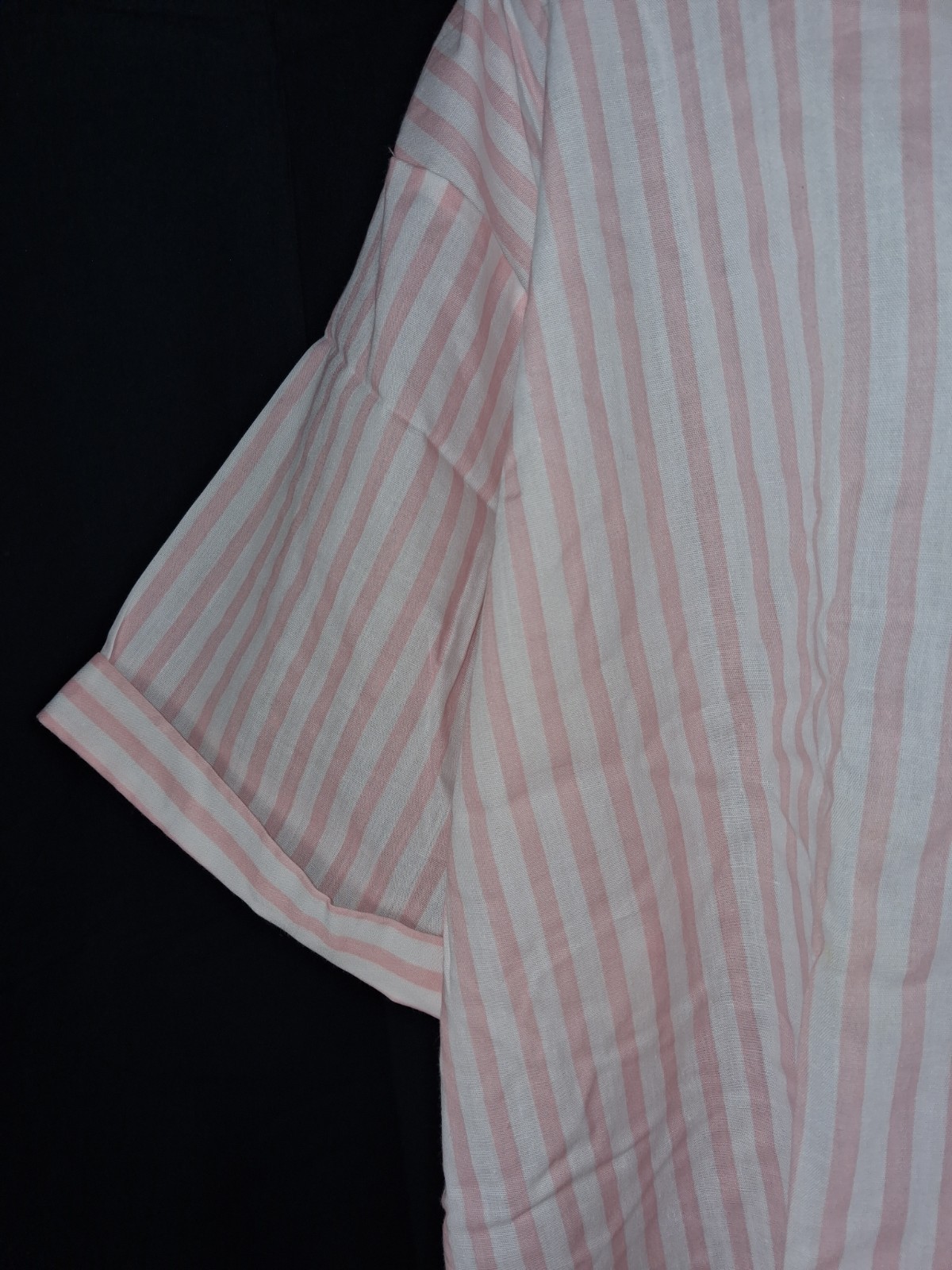 VTG Carole Pink & White Striped Short Sleeve Top And Shorts Pajama Set Size L