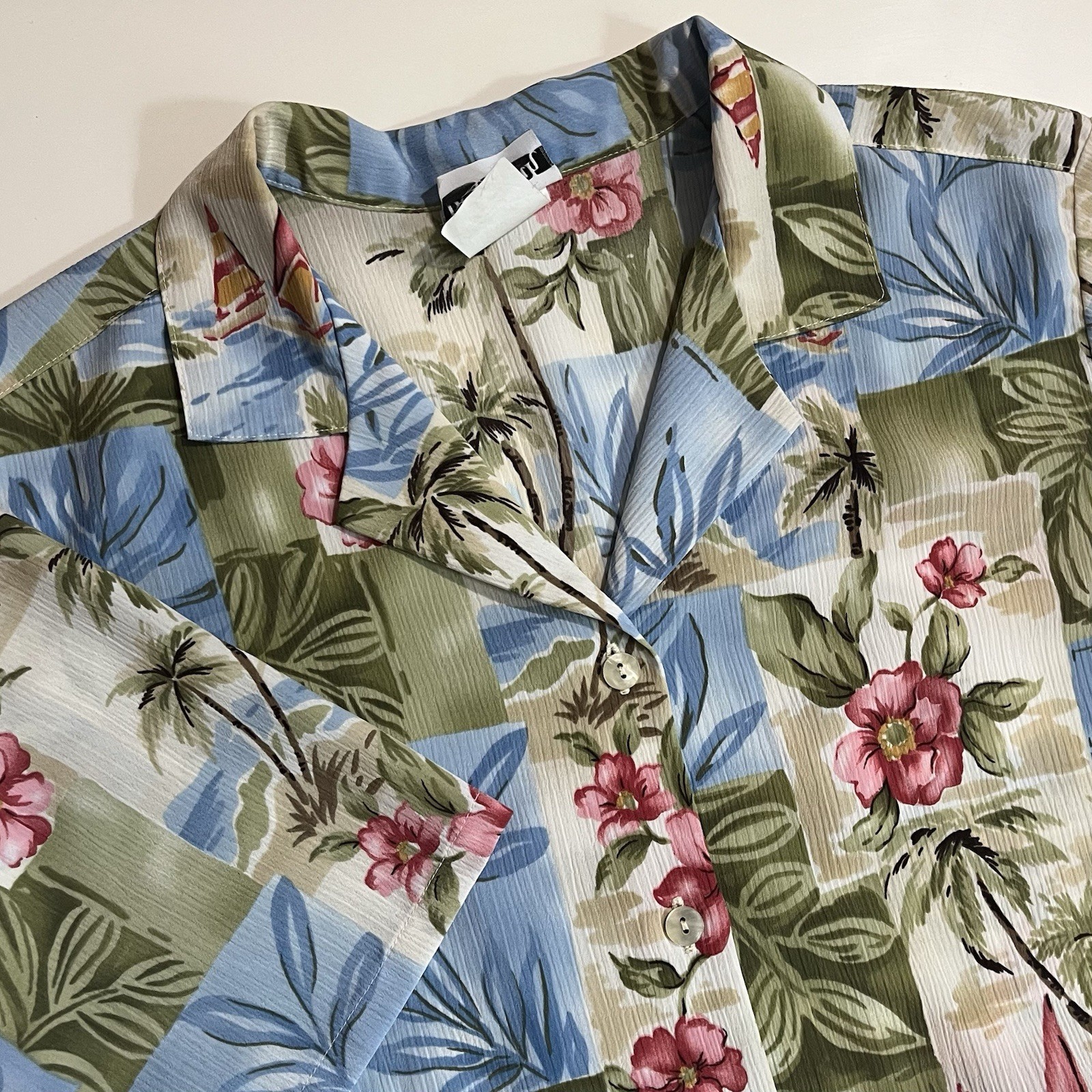 Vintage BonWorth Hawaiian Short Sleeve Shirt Green Blue Pink Floral Medium