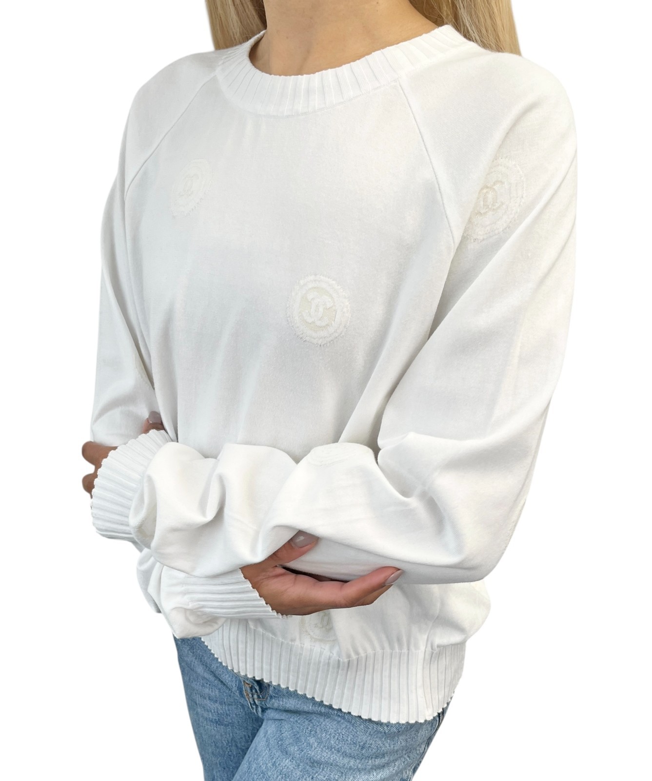 CHANEL Vintage 01P CC Logo Stamp Knit Sweater Top #46 White Pullover 902032