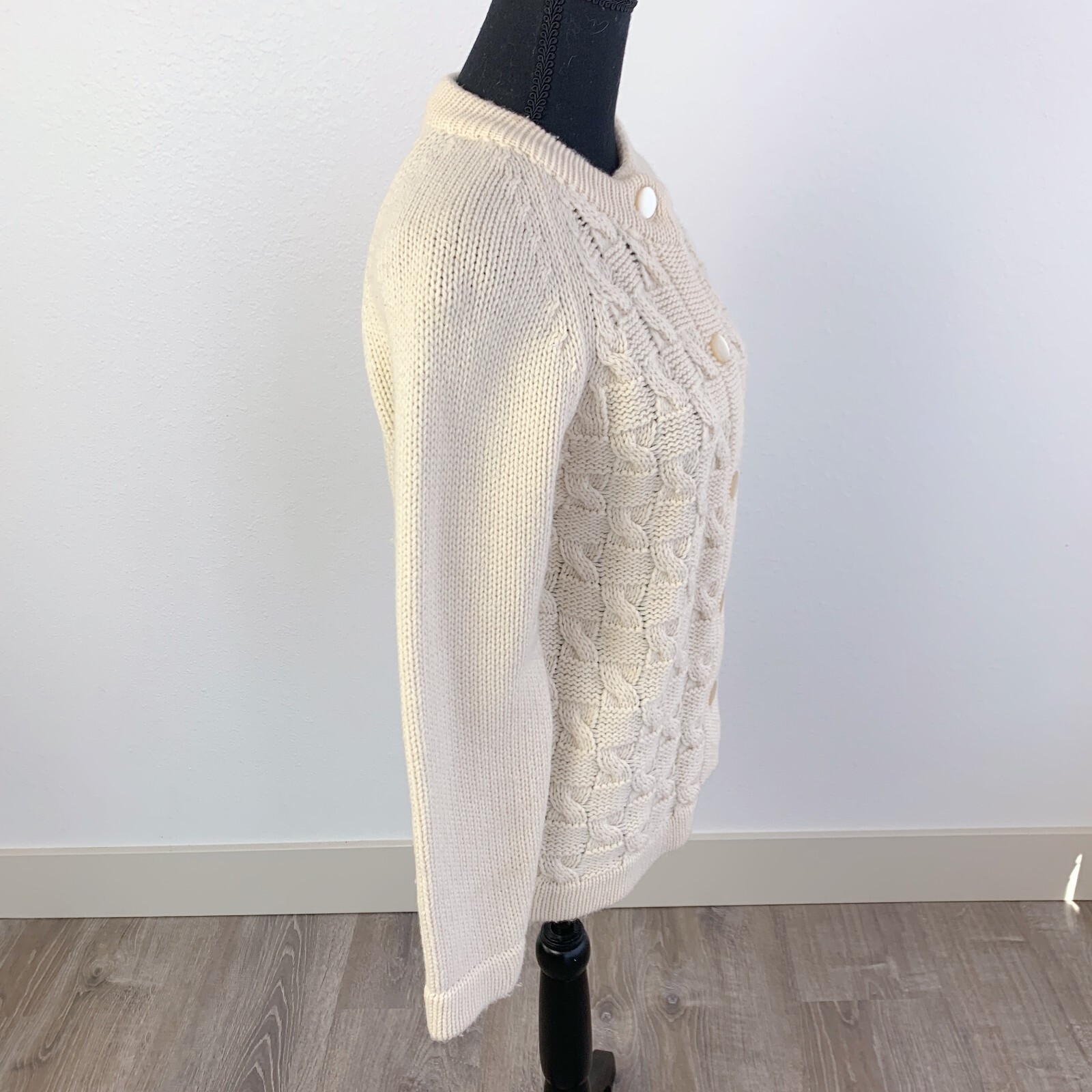 Vintage Acrylic Full Fashioned Ivory Geometric Chunky Knit Cardigan Sweater 36