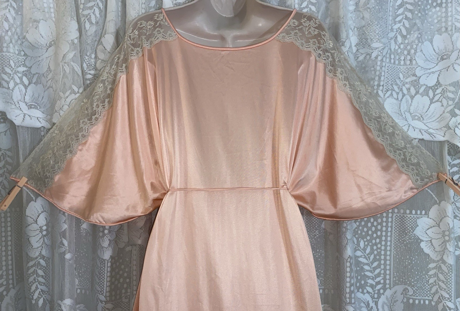 VTG NWT L XL PEACH VANITY FAIR Nylon Hostess Caftan Nightgown Negligee Gown