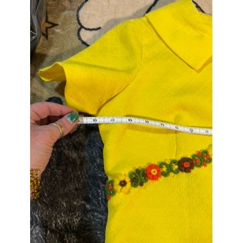Vintage Yellow Mod Mini Dress Floral Embroidery Textured Pique 60s 70s Retro