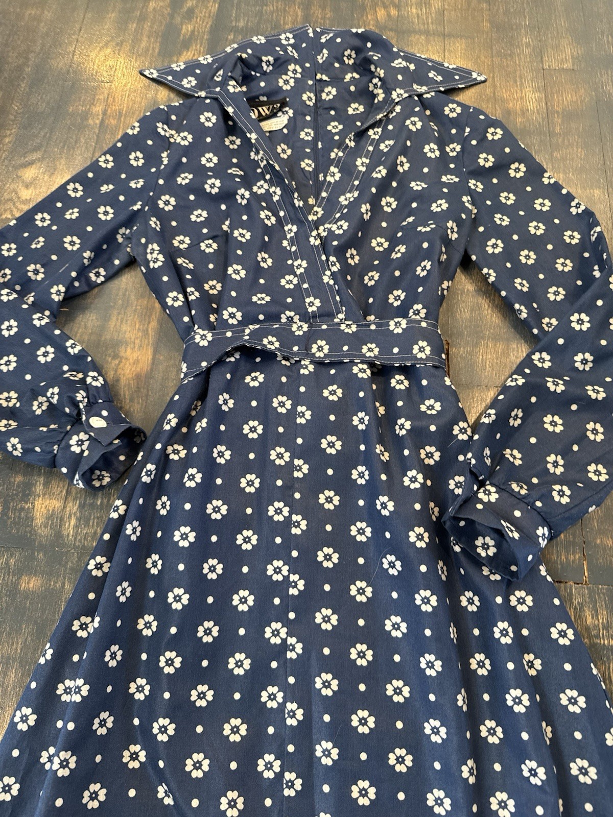 Vintage 1970s DW3 David Warren Collared Dress Navy & White Floral Belted Sz S/M