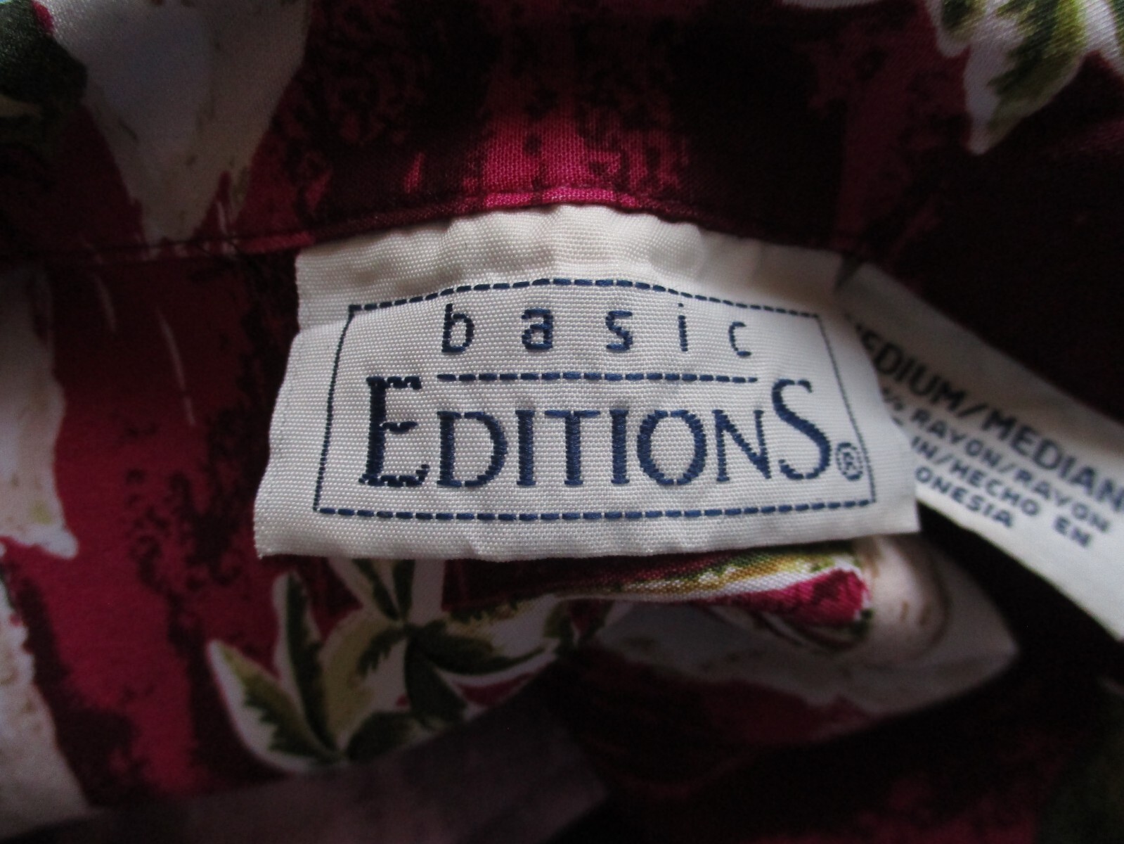 VTG 90&rsquo;s Basic Editions Aloha Shirt Size Medium