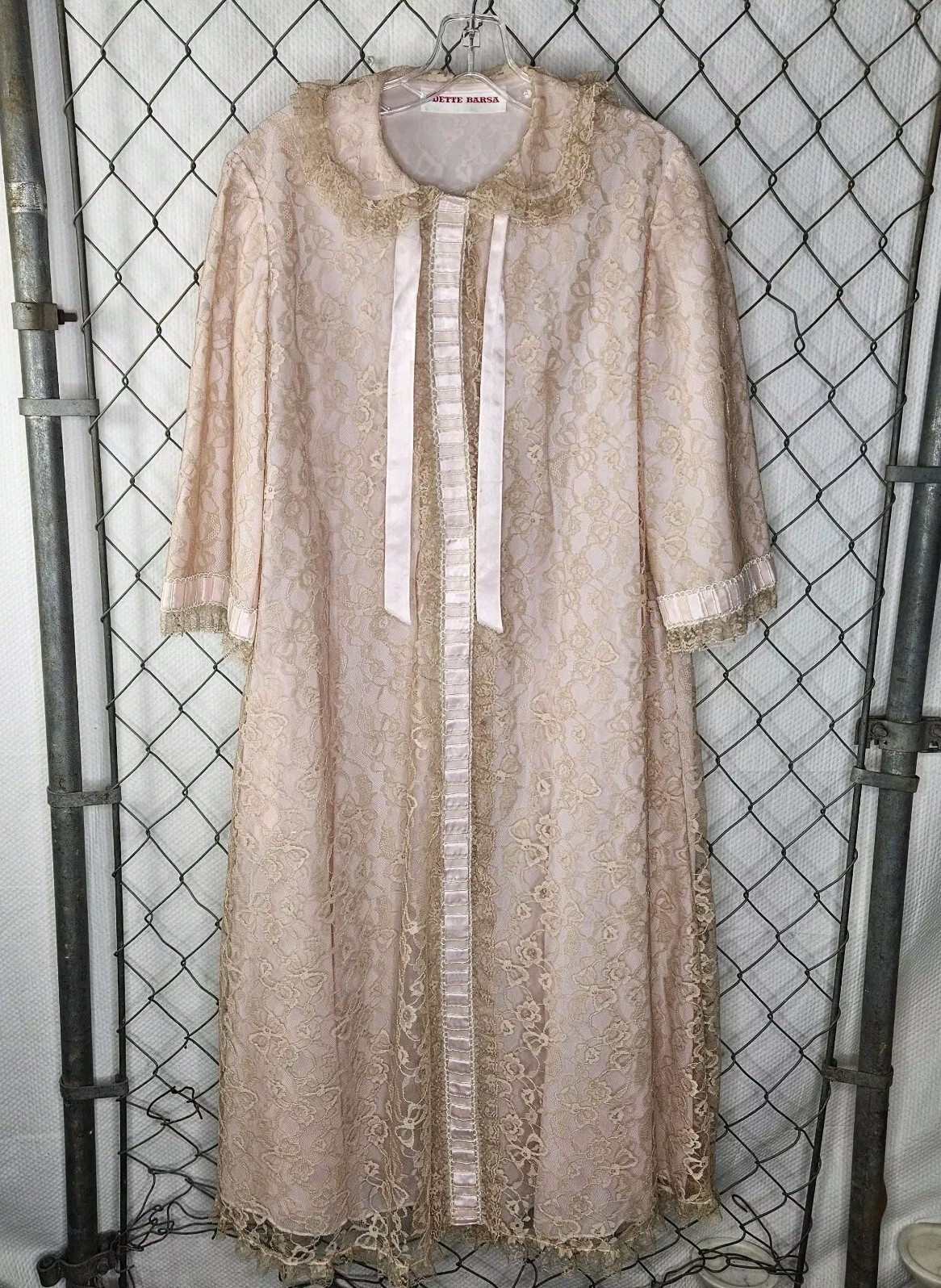 Vintage 60s Odette Barsa Blush Pink & Lace Robe Regency Dressing Gown Medium EUC