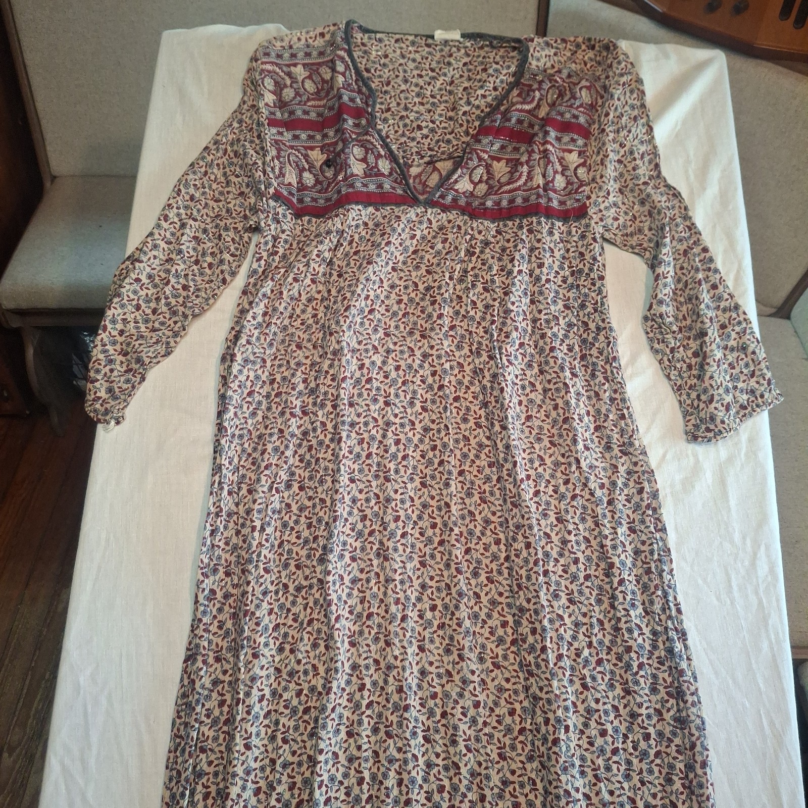Vintage 70&rsquo;s Indian Cotton Floral Maxi Dress Boho Hippie Festival Size Small