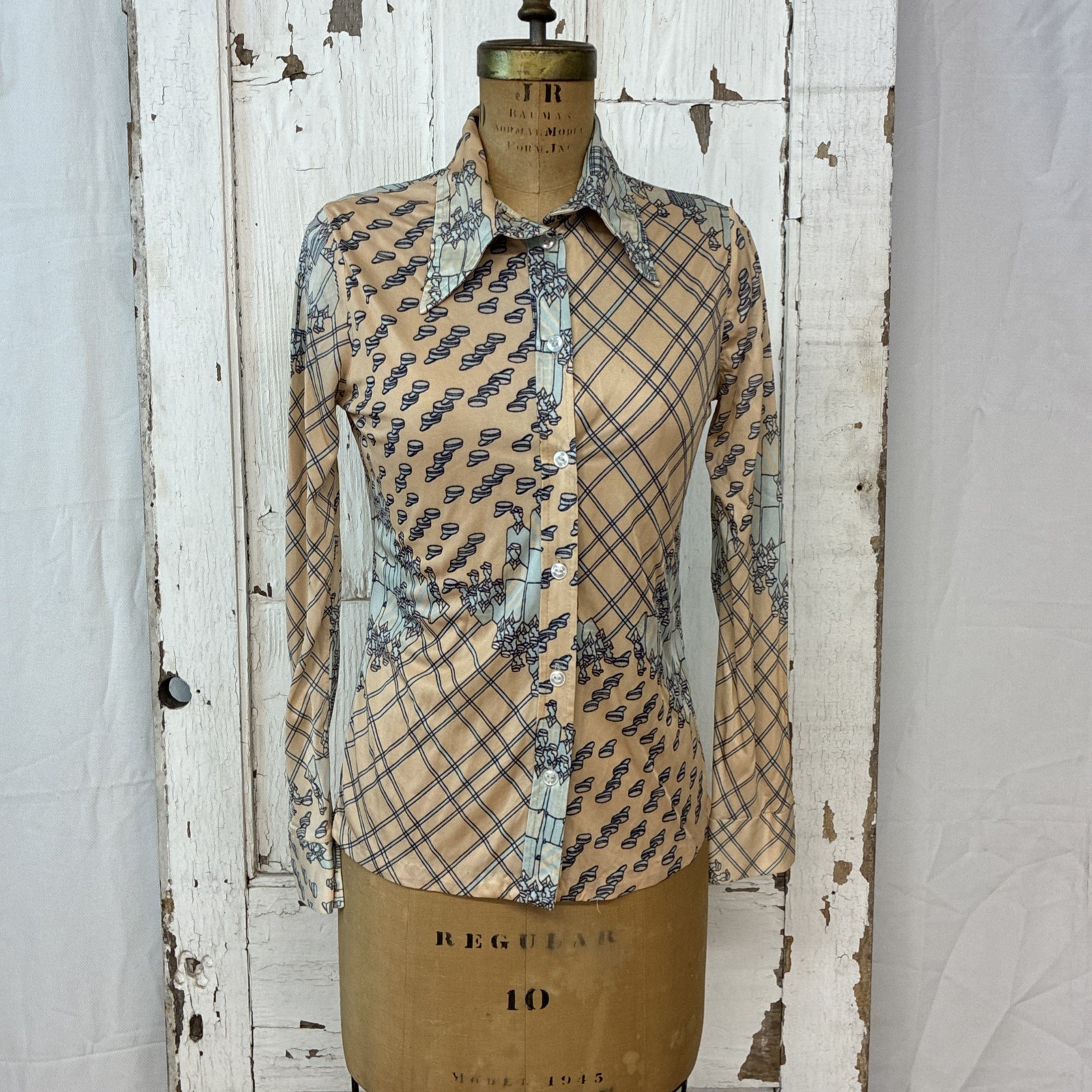 Vintage 70s Stretch Disco Shirt Scenic Men w Caps Print Dagger Collar Small