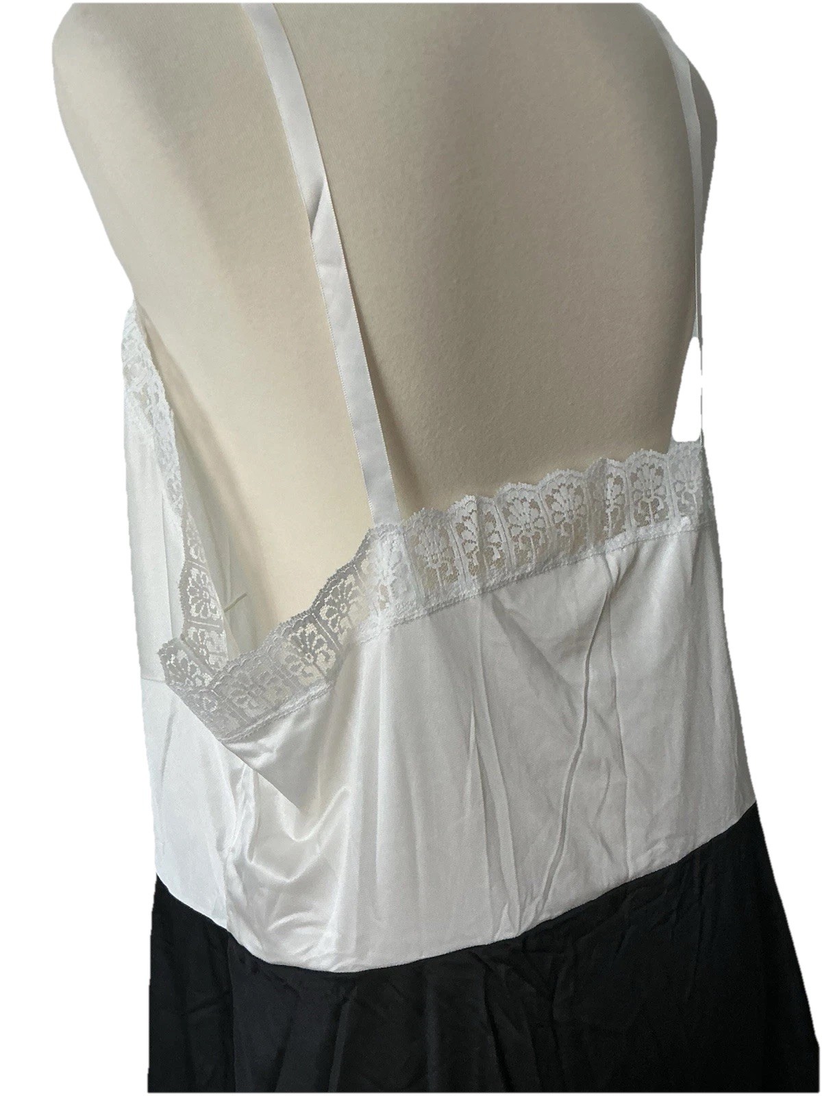 Dixie Belle USA Adjustable Strap Full Slip (42Average) Blk/Wh Color Block NEW