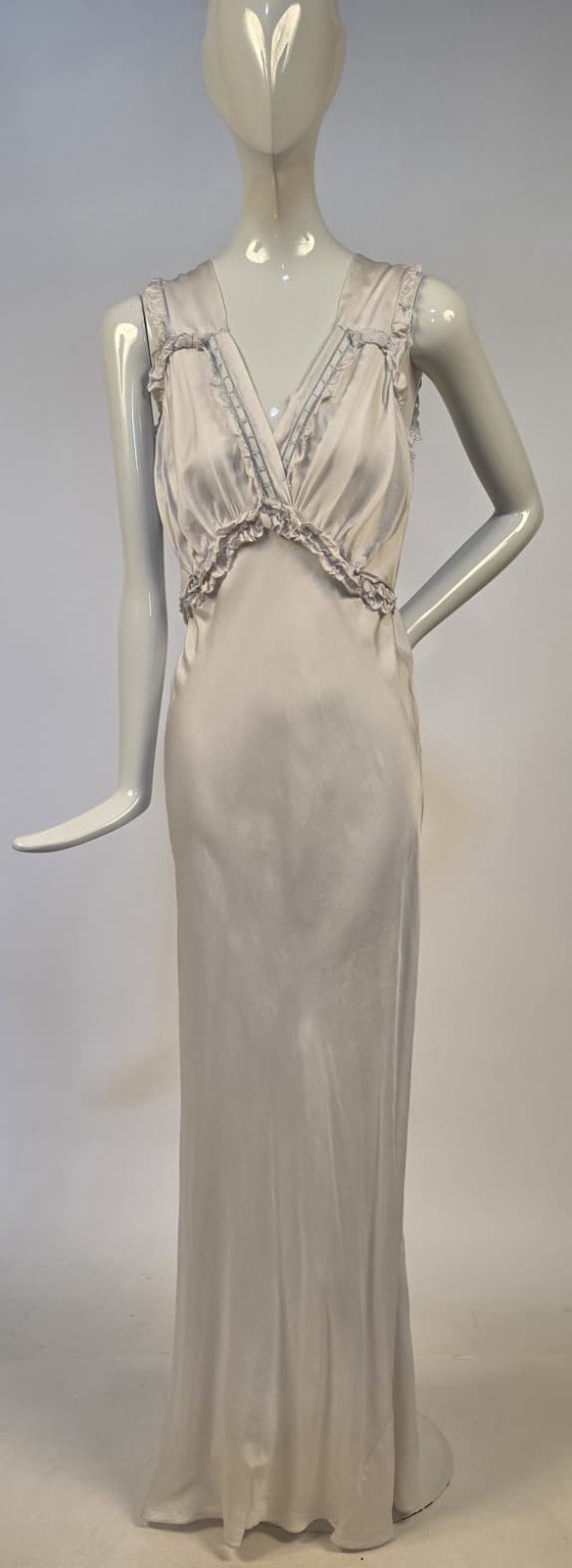 LUX 1930’S BIAS CUT LONG SLIP DRESS W SWEET RUFFLE TRIMMED + SPAGHETTI BELTING
