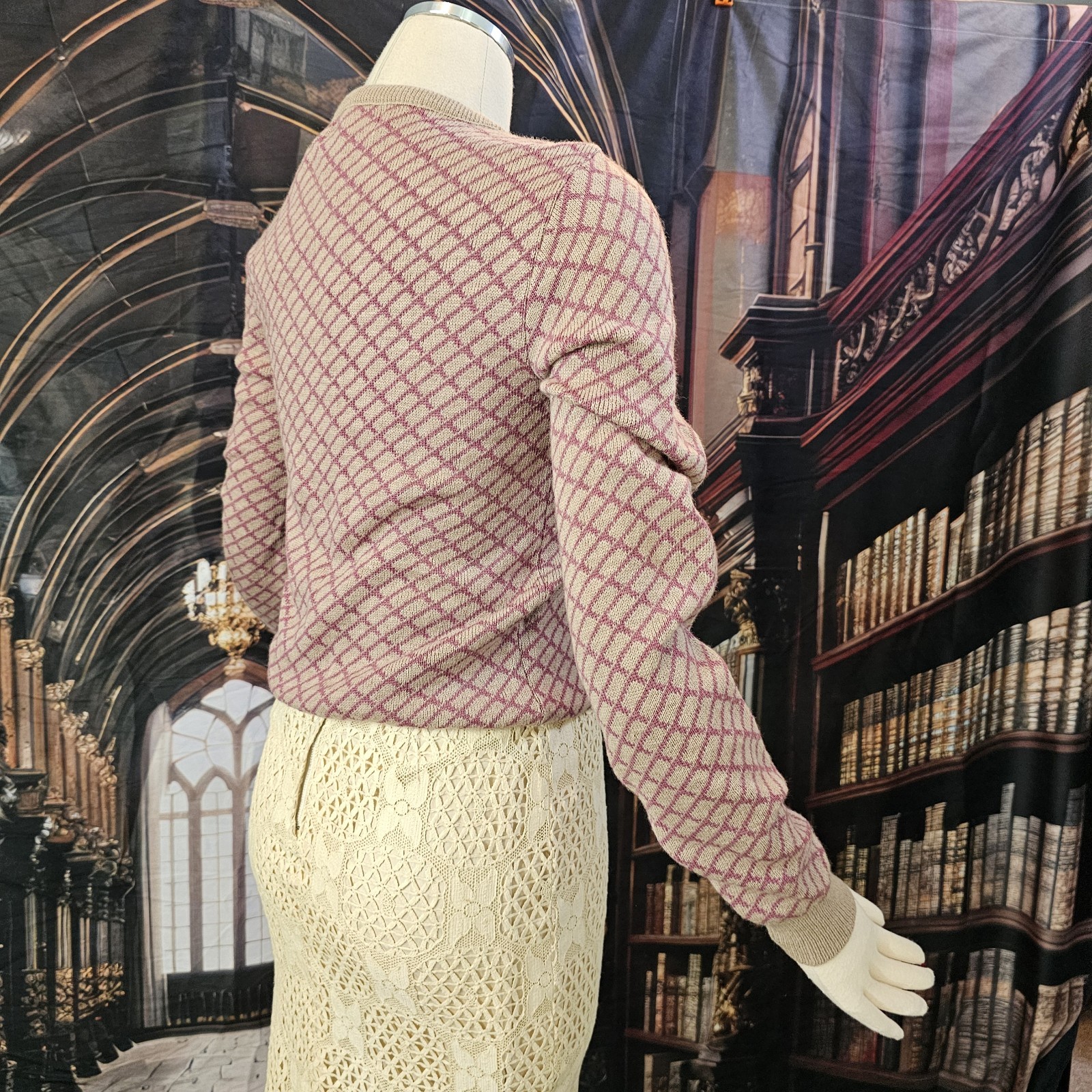 Vintage 1970s Sweater Pullover Mauve Pink Beige Diamond Pattern Double B
