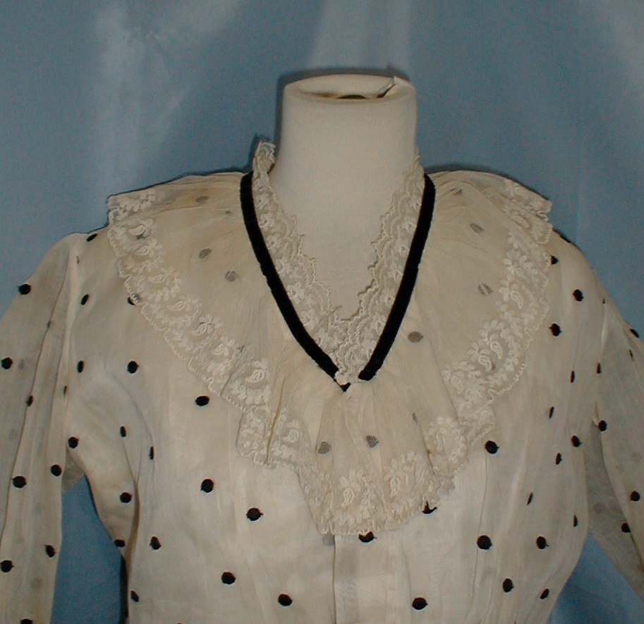 Charming Antique Dress Victorian 1890&rsquo;s White and Black Dot Muslin Lace Trim