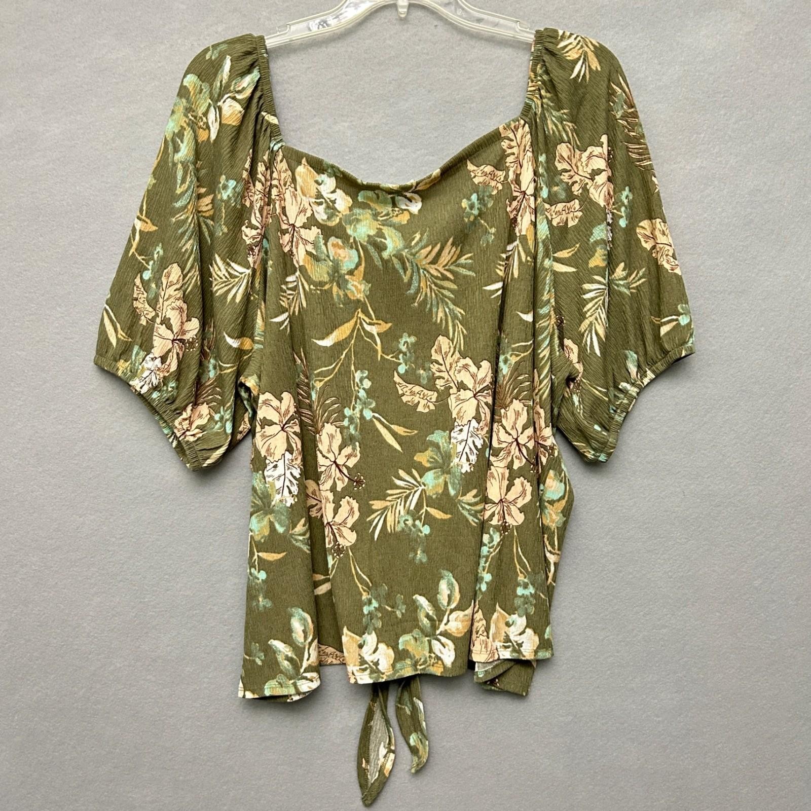 C Est. 1946 Top Women&rsquo;s 26/28W Green Floral Tie Front Peasant Babydoll Cottage