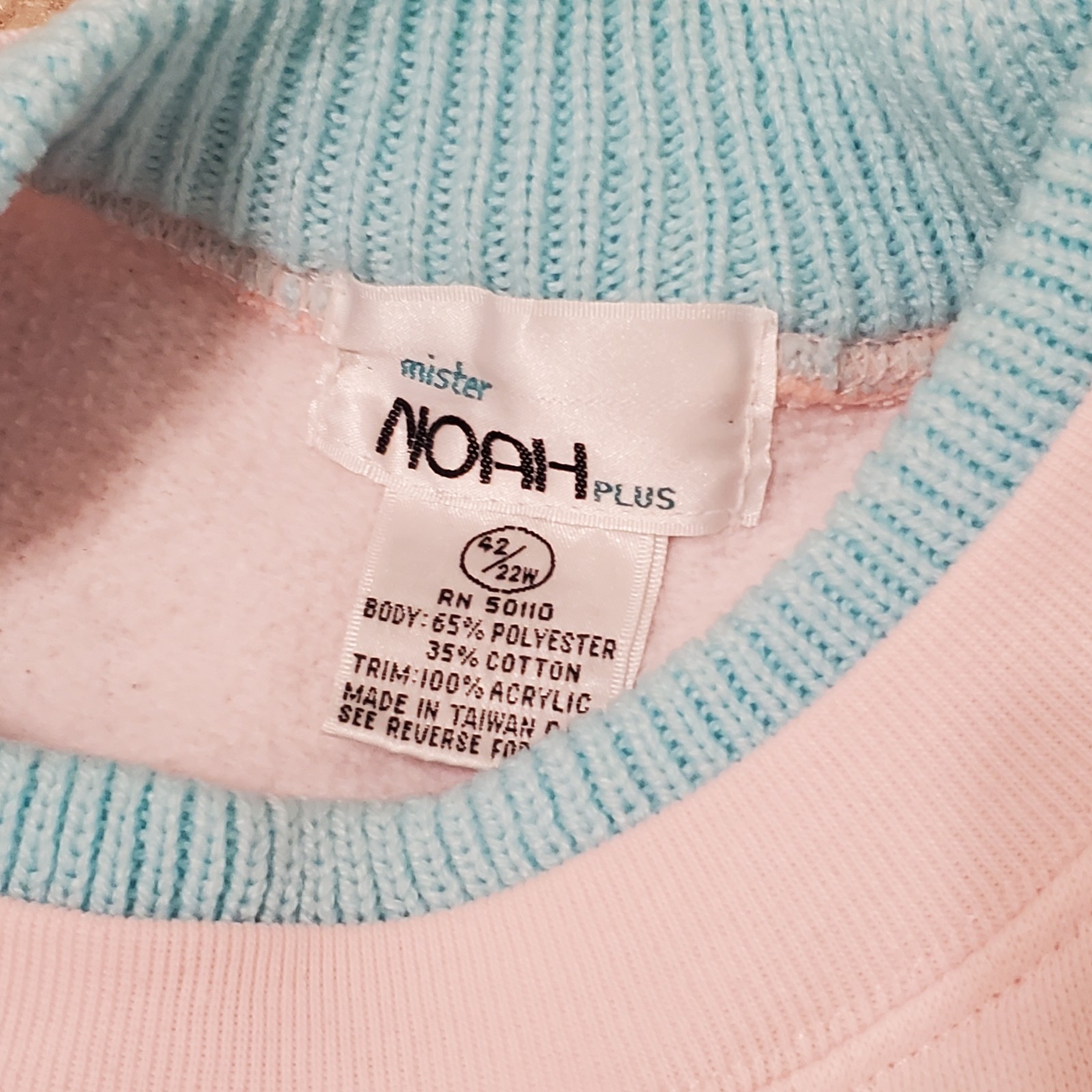 Mister Noah Plus Sweatshirt Knit Bunnies Hearts Pink 42 22W Womens Sweater VTG
