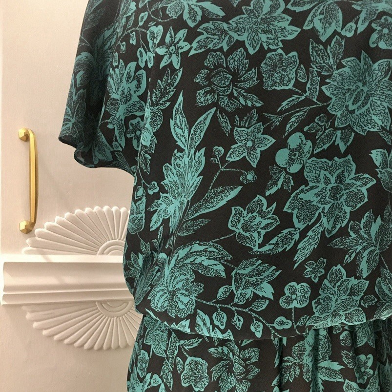 Vintage Dress short sleeve Green and Black Floral Print Sz. 10 Items California