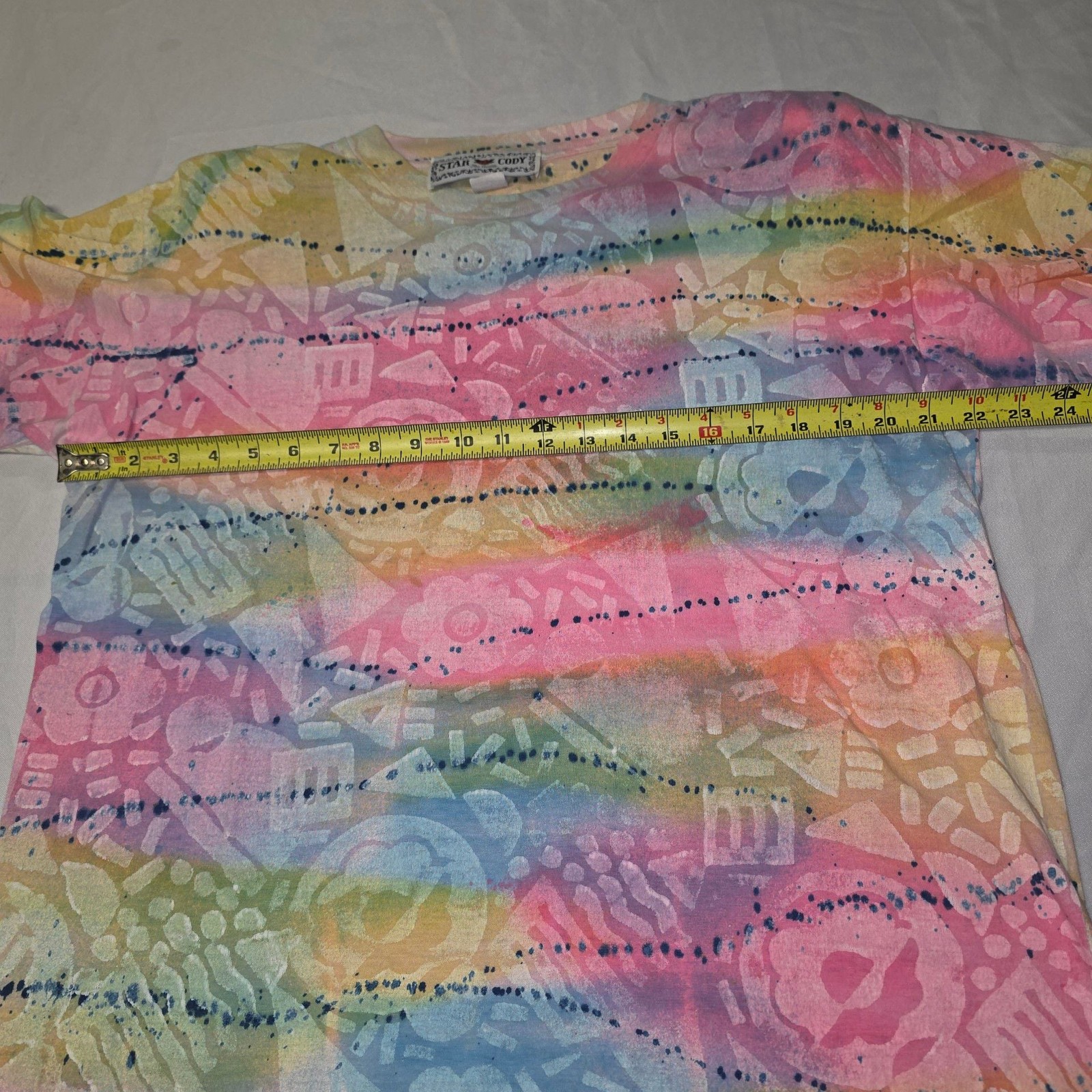 Vintage Star Cody Western Rainbow single stitch T-Shirt women&rsquo;s shoulder pads