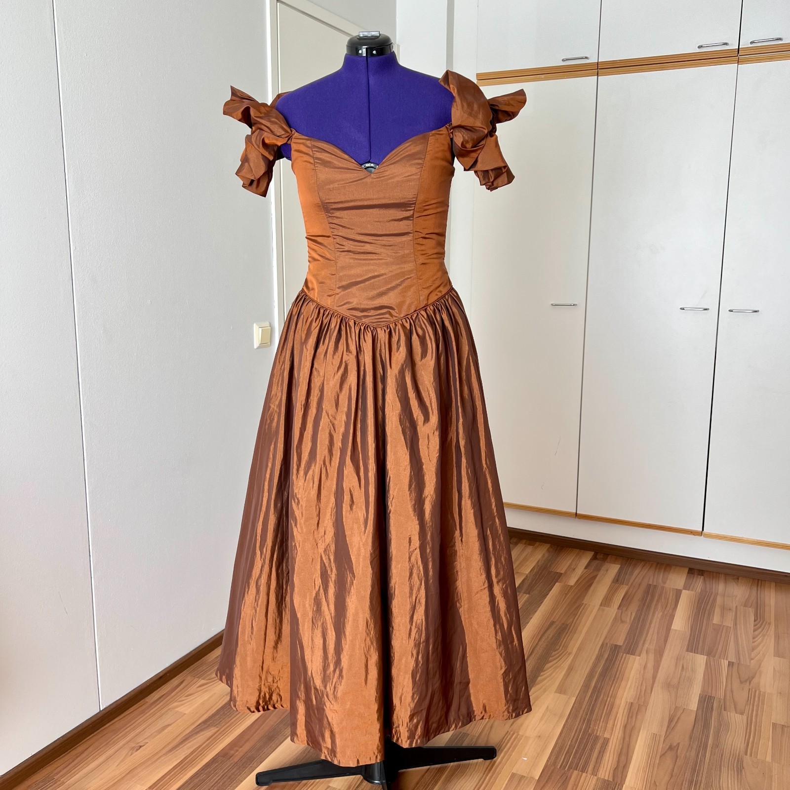 1980s JOHN CHARLES Taffeta Off Shoulder Cocktail Party Dress Basque Waist Prom