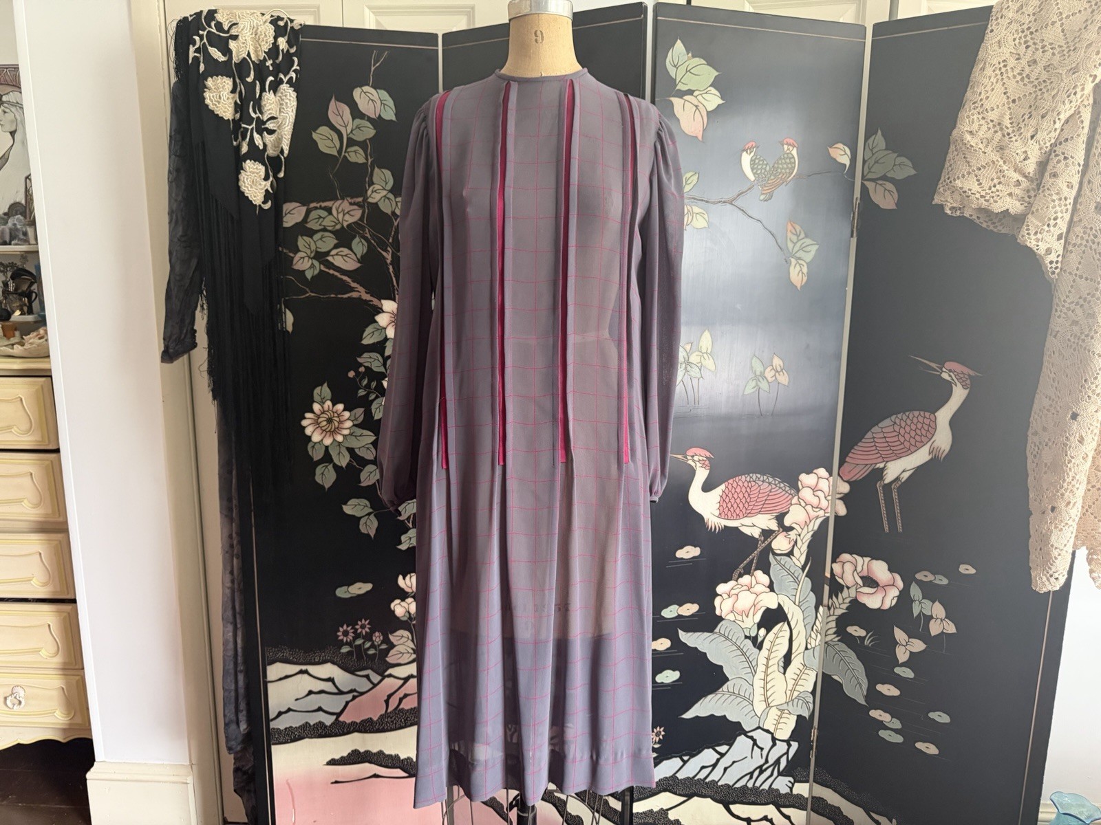 Vintage ‘80s Nipon Boutique Dress Dusty Gray-Lavender & Fuschia Sheer Crepe 4