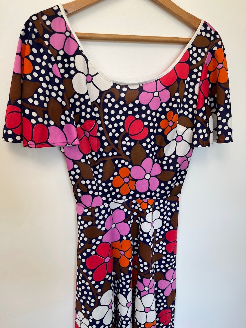 Vintage 1970s Groovy Floral Mini Dress Pop Art Mod Retro Warhol Print XS/S