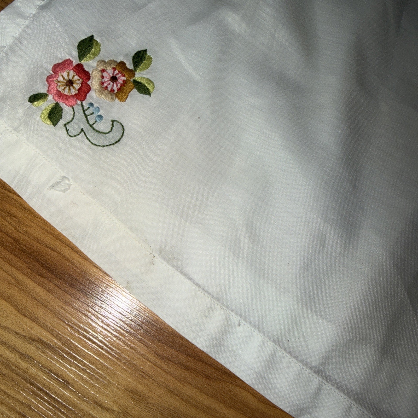 Vintage Daffodil Floral Embroidered Button Up Blouse