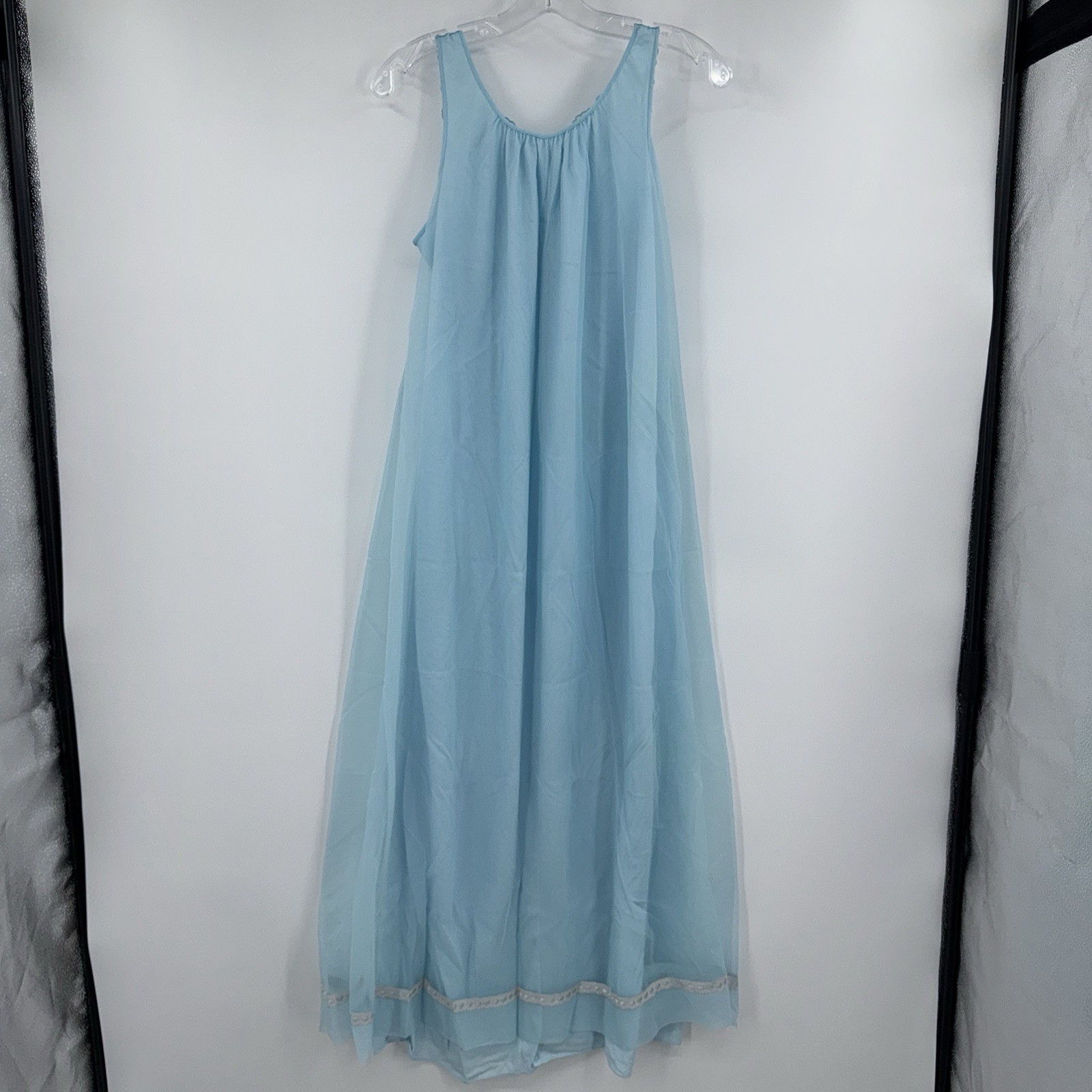 Vintage Miss Elaine Nightgown MEDIUM Light Blue Floral Style 59