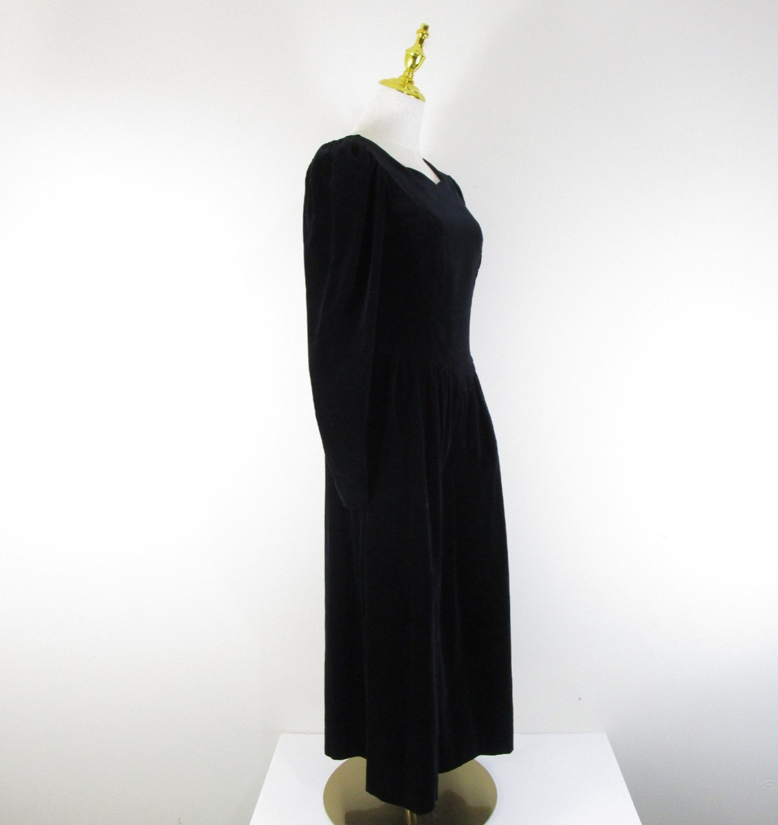 Vintage Laura Ashley Solid black Velvet Victorian Long Sleeve Dress Size 8
