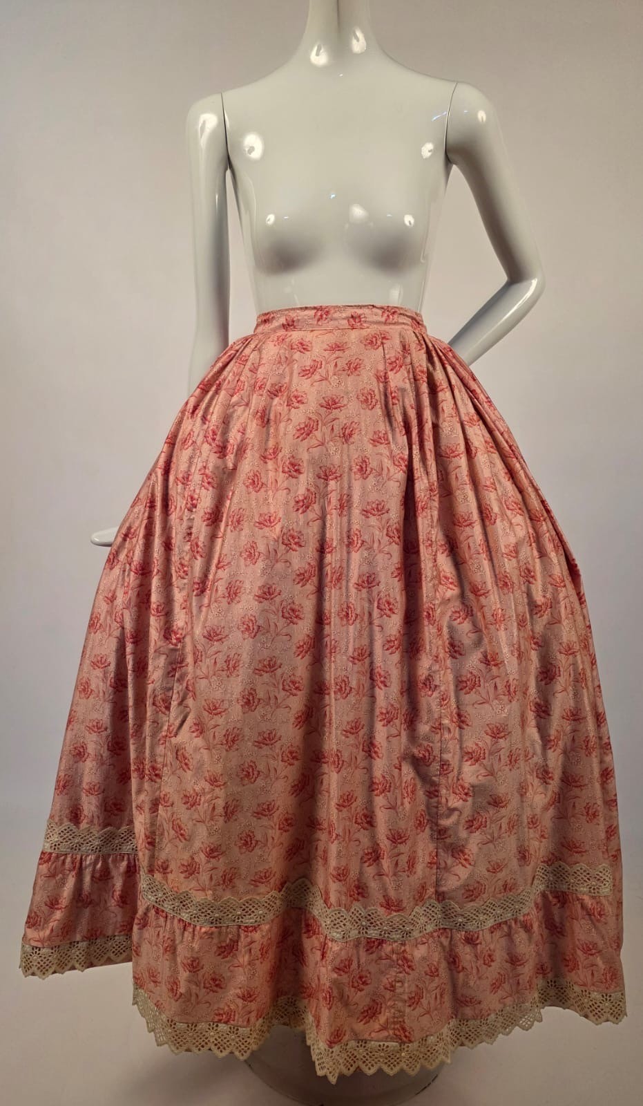 BEAUTIFUL VICTORIAN 1880’S RED FLORAL PINK BUSTLE SKIRT W EYELET TRIM