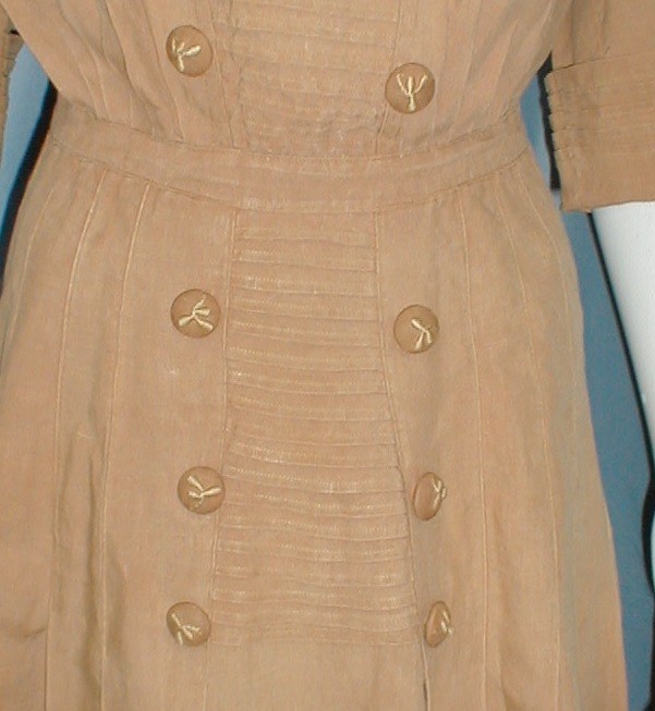 Fetching Antique Dress Edwardian 1912 Tan Linen Embroidered Front