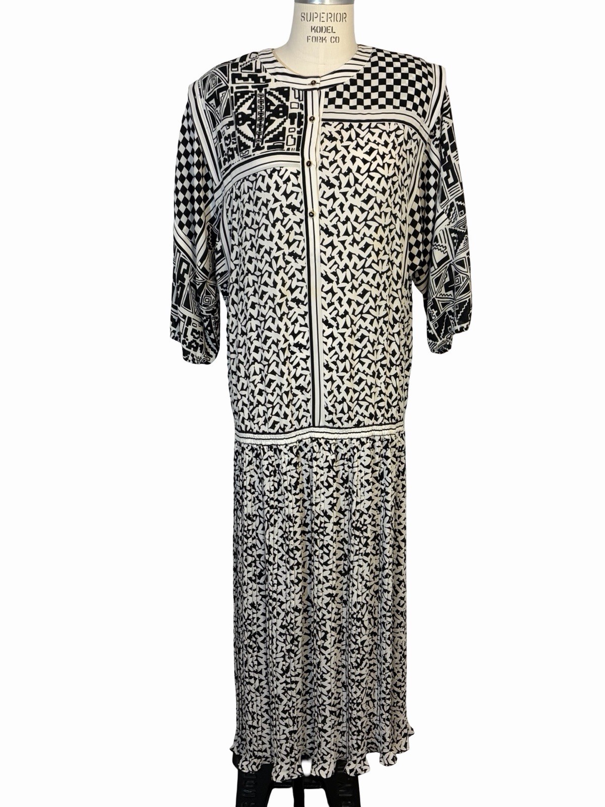 Diane Fries Vintage 80s Black & White Print Dress, Fits Many Sizes LARGE