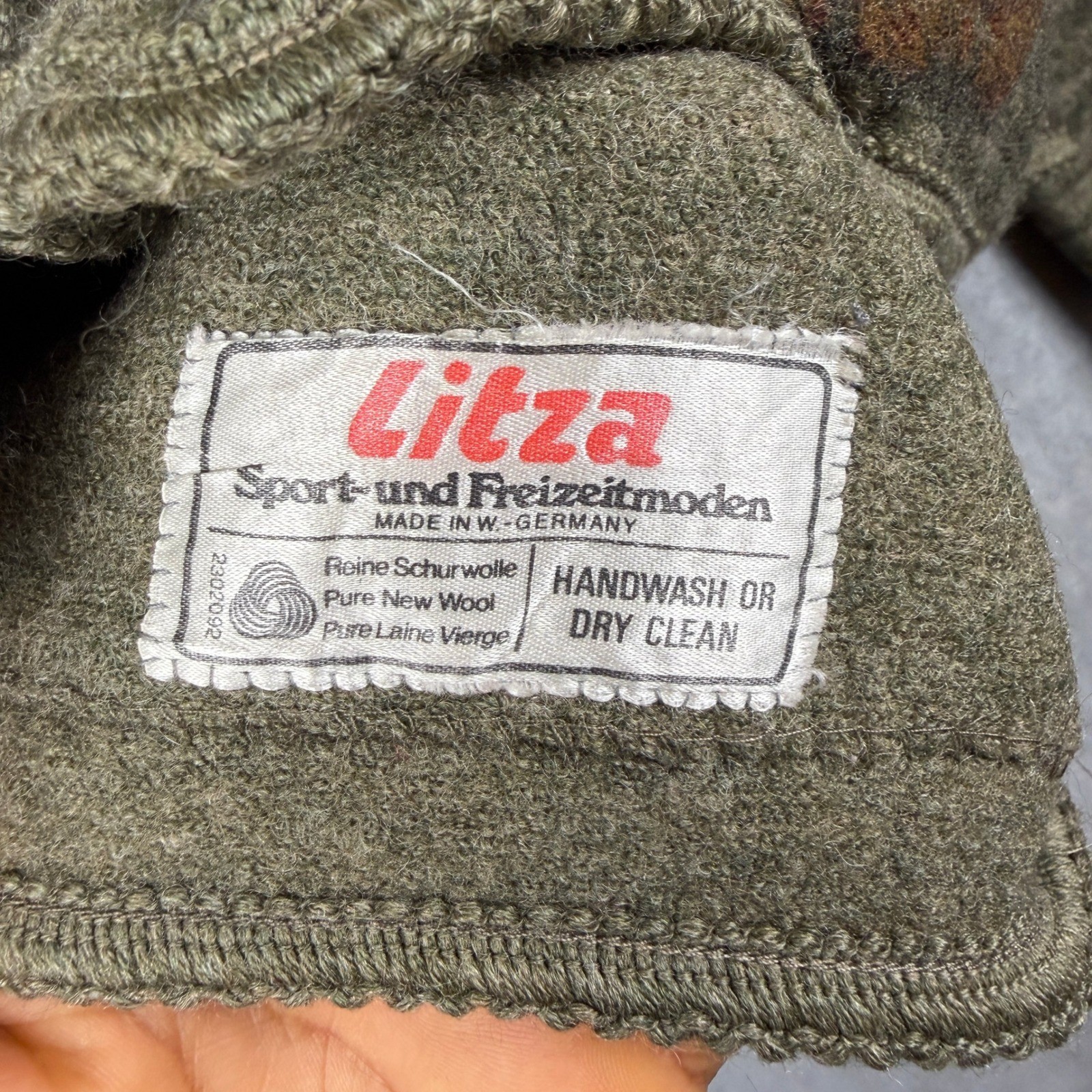 Litza Vintage West Germany Pure Wool Pheasant Hunting Scene Jacket Green Sz 42