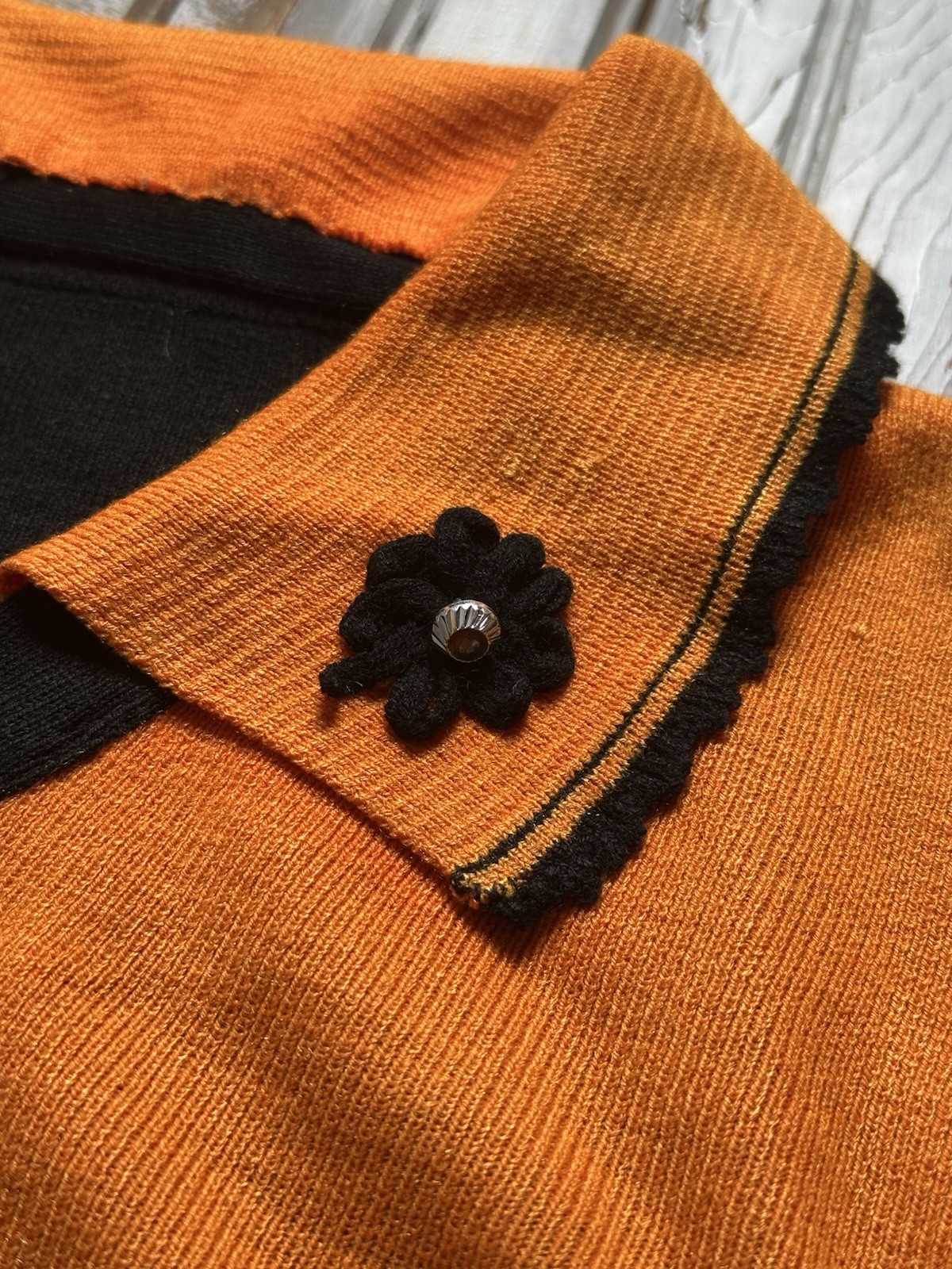 vintage 30s two tone black & orange striped sun faded ski sweater s/m