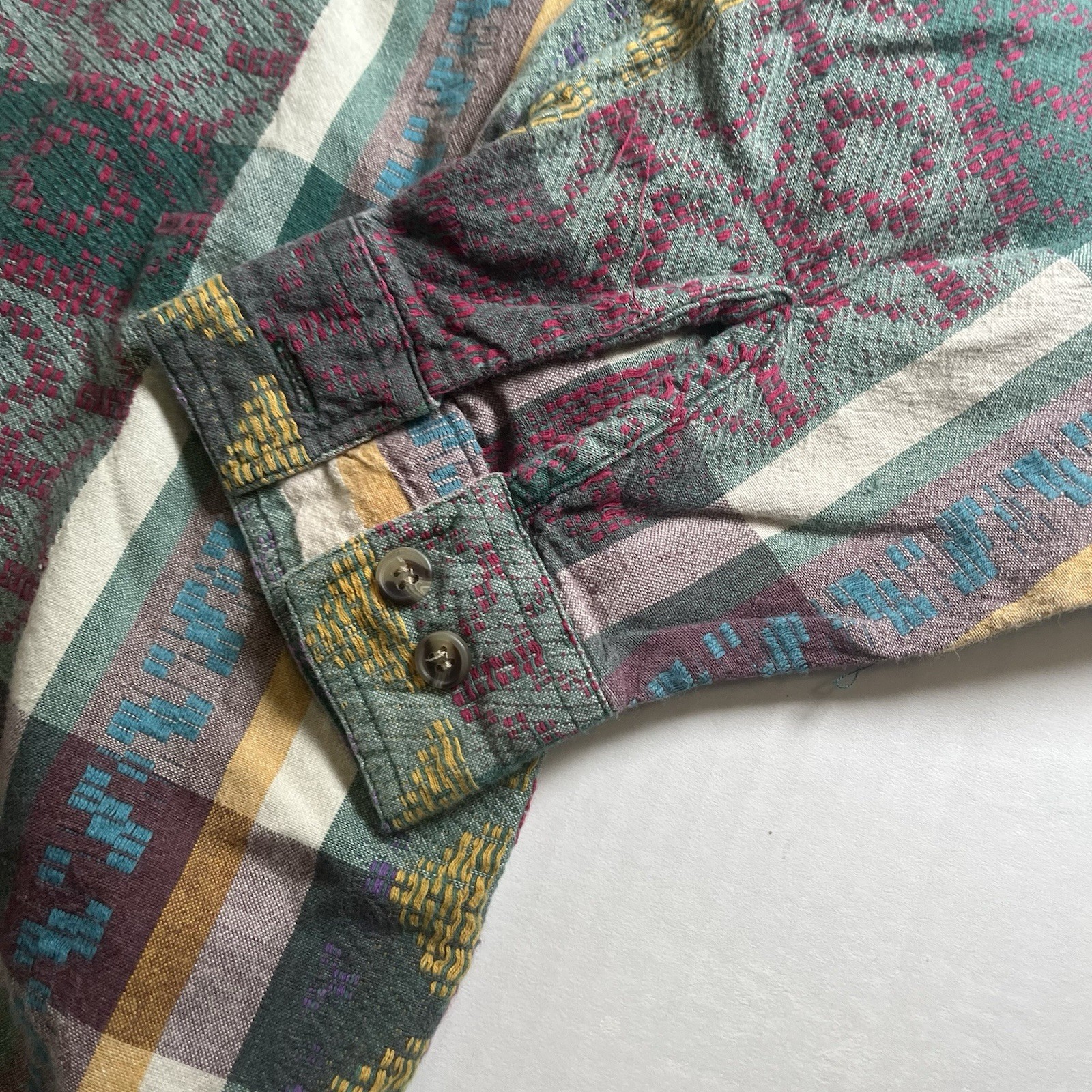 Cabin Creek vintage long sleeve button up Aztec shirt size XL, cotton Bangladesh