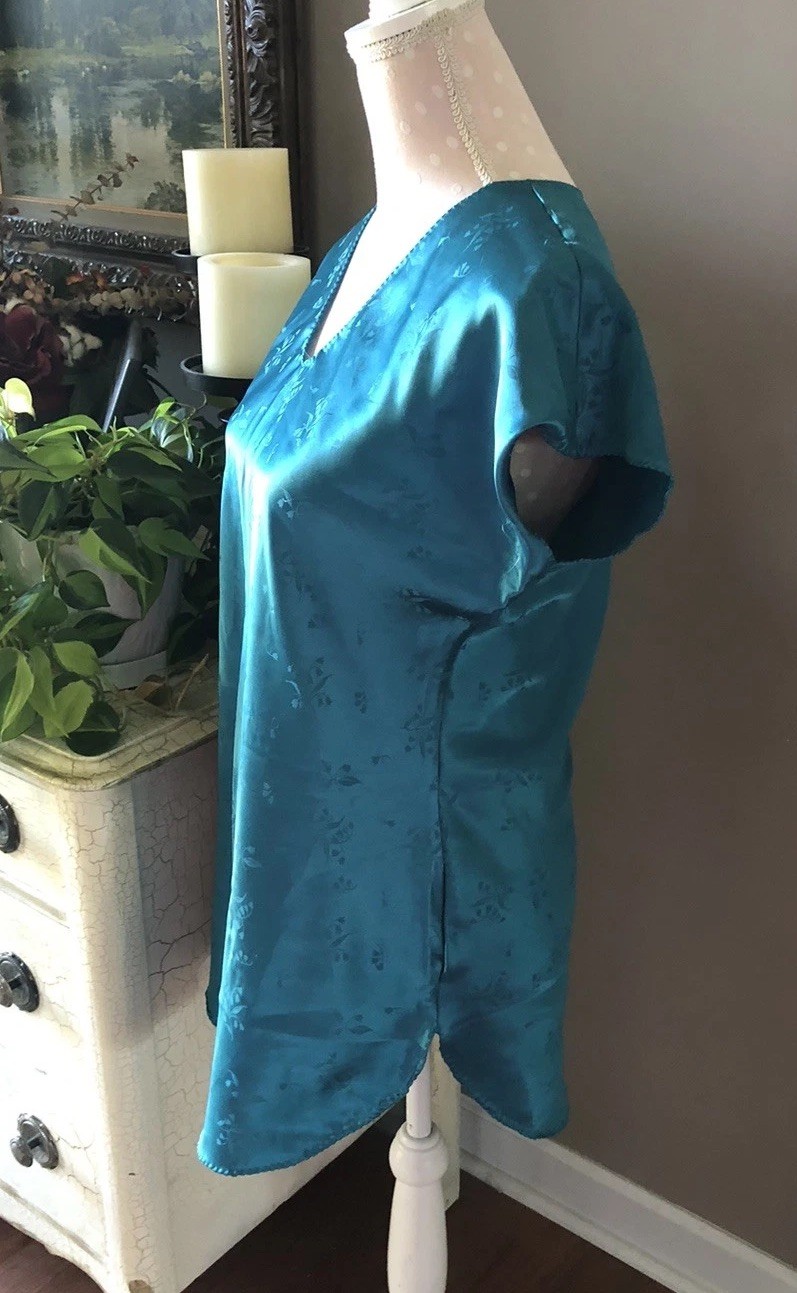 Vtg Llise Steven’s Satin Nightgown Nightshirt Turquoise Women’s Small