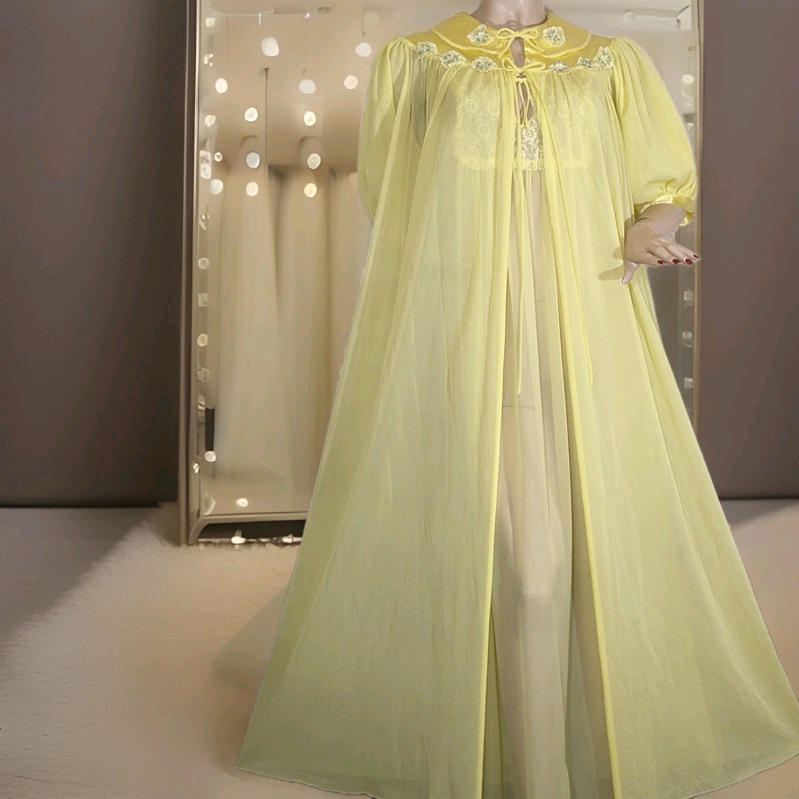 Vintage Yellow GMC Sheer Chiffon Peignoir Robe Lovely Nightgown Blended SET M